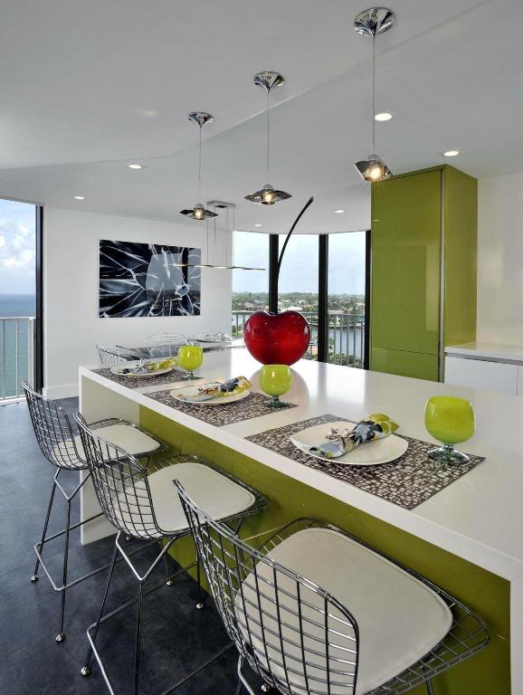 2917 S Ocean #705 Highland Beach, FL 33487