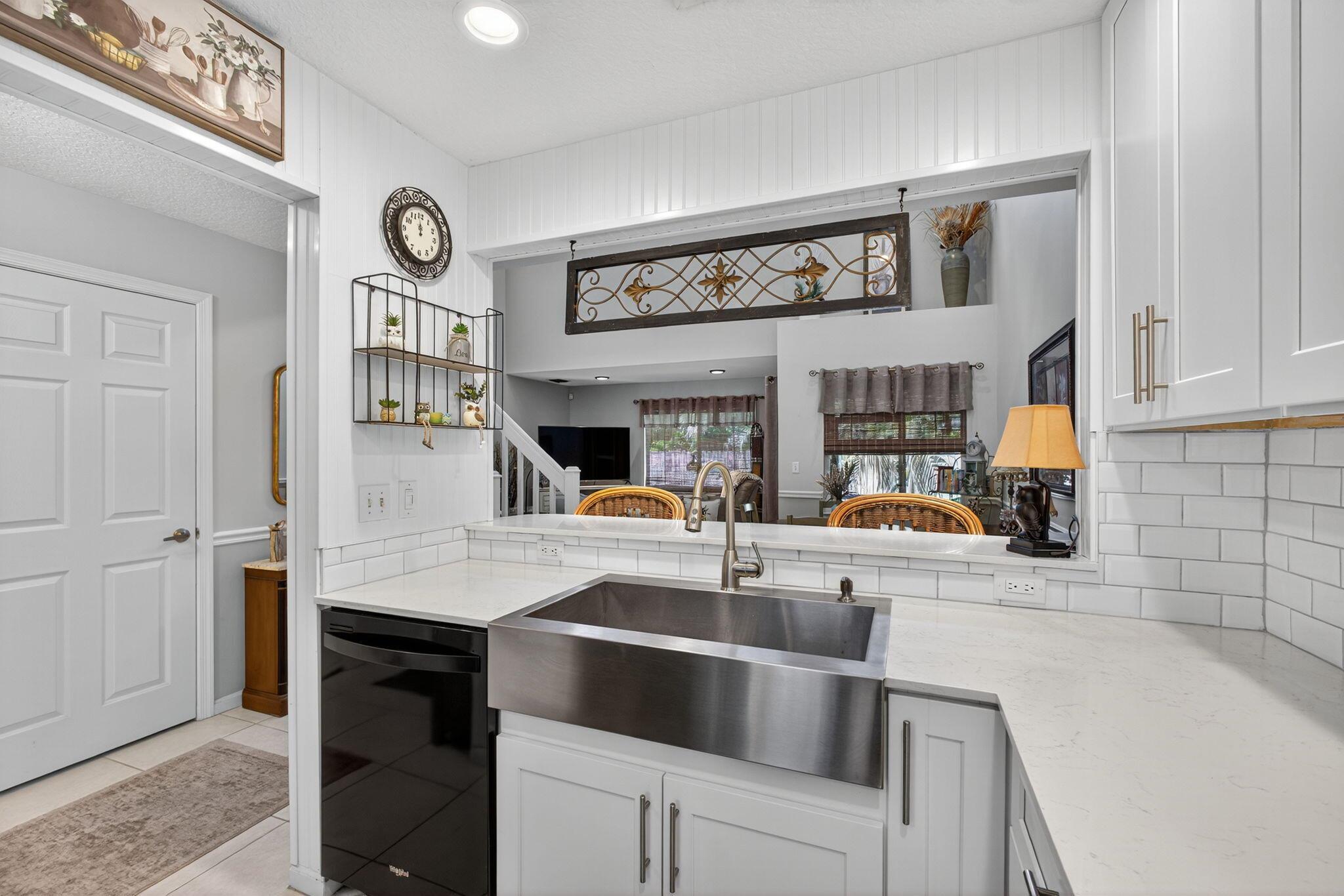 479 Tequesta Dr #7 Tequesta, FL 33469