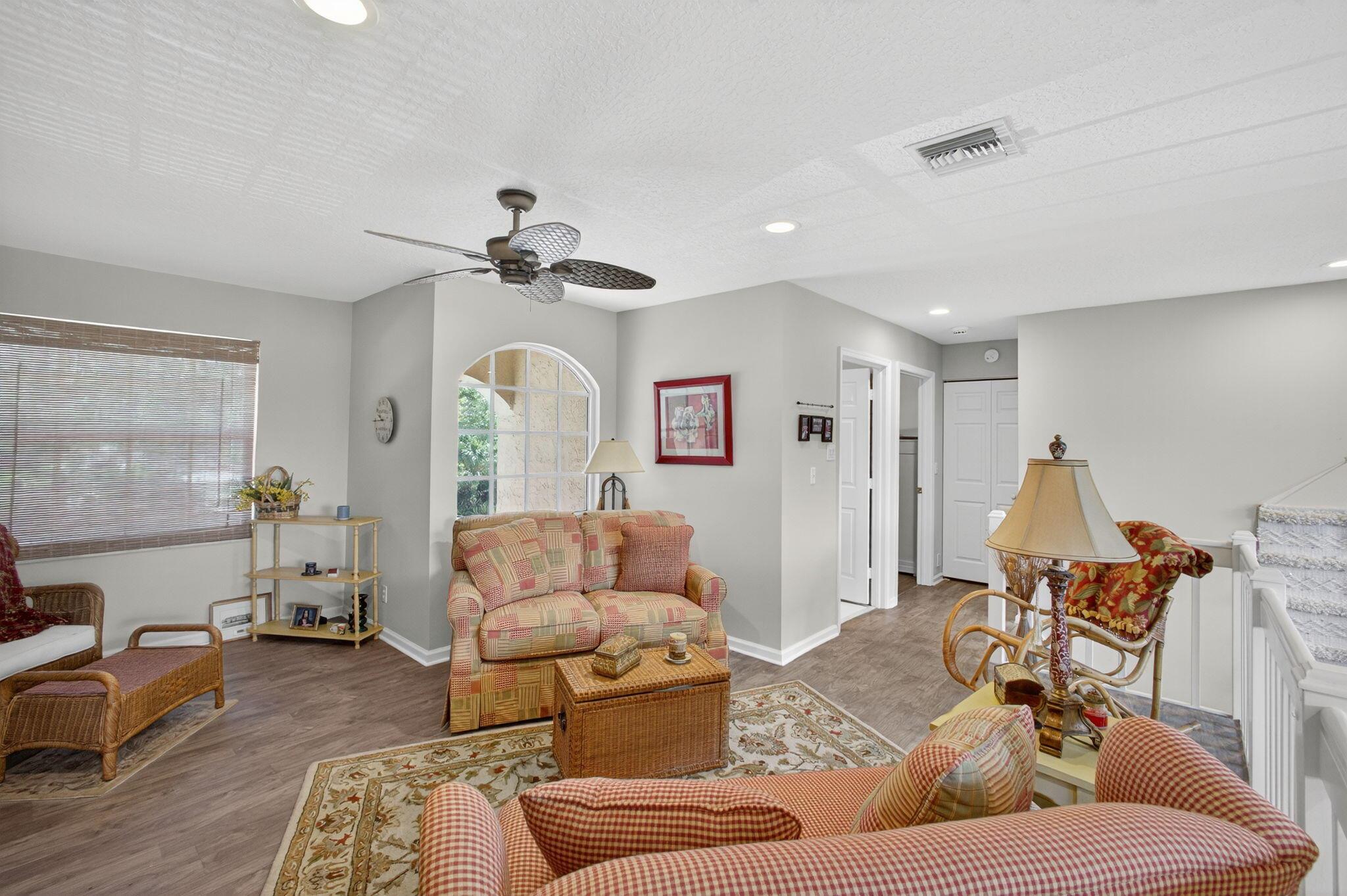 479 Tequesta Dr #7 Tequesta, FL 33469