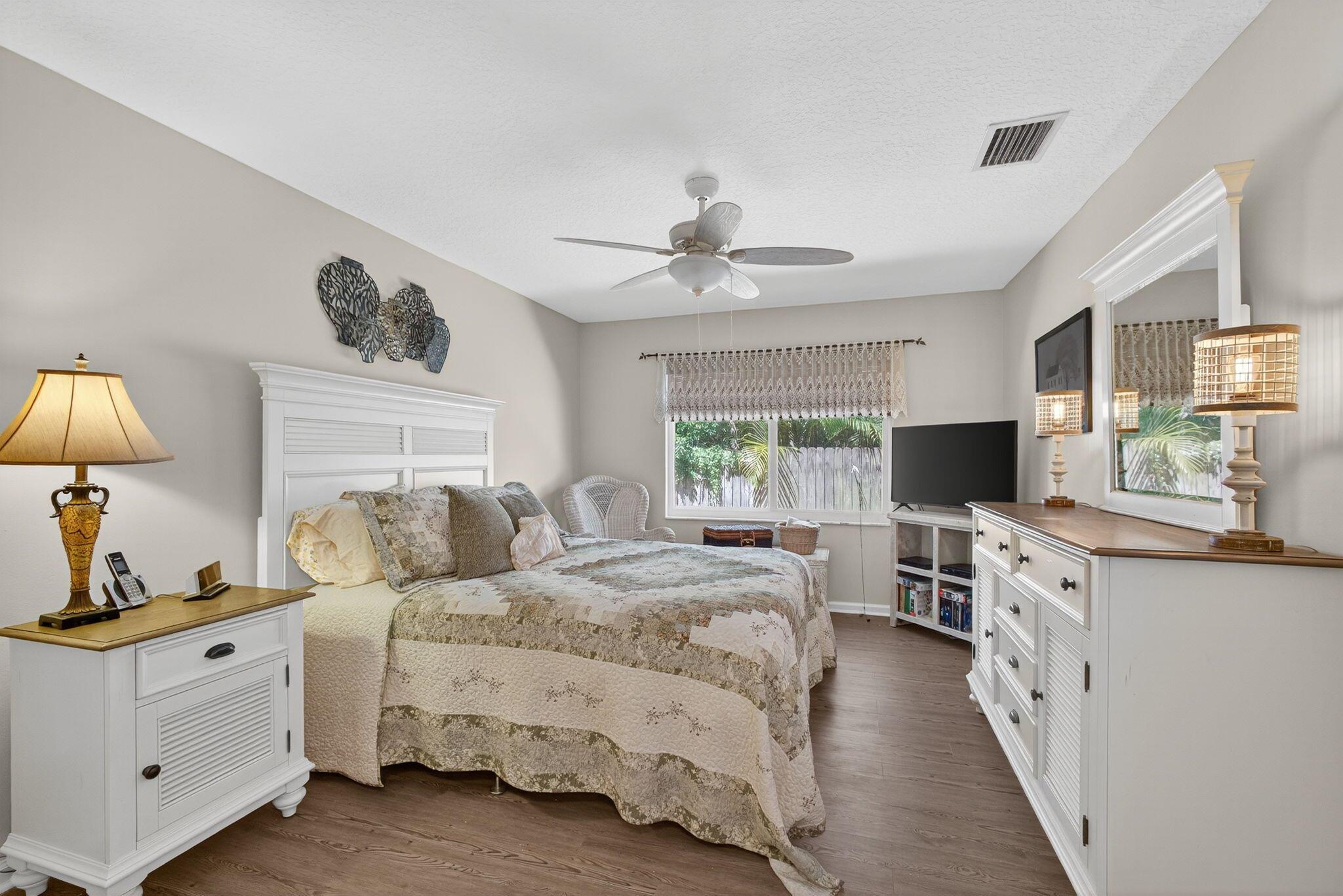 479 Tequesta Dr #7 Tequesta, FL 33469