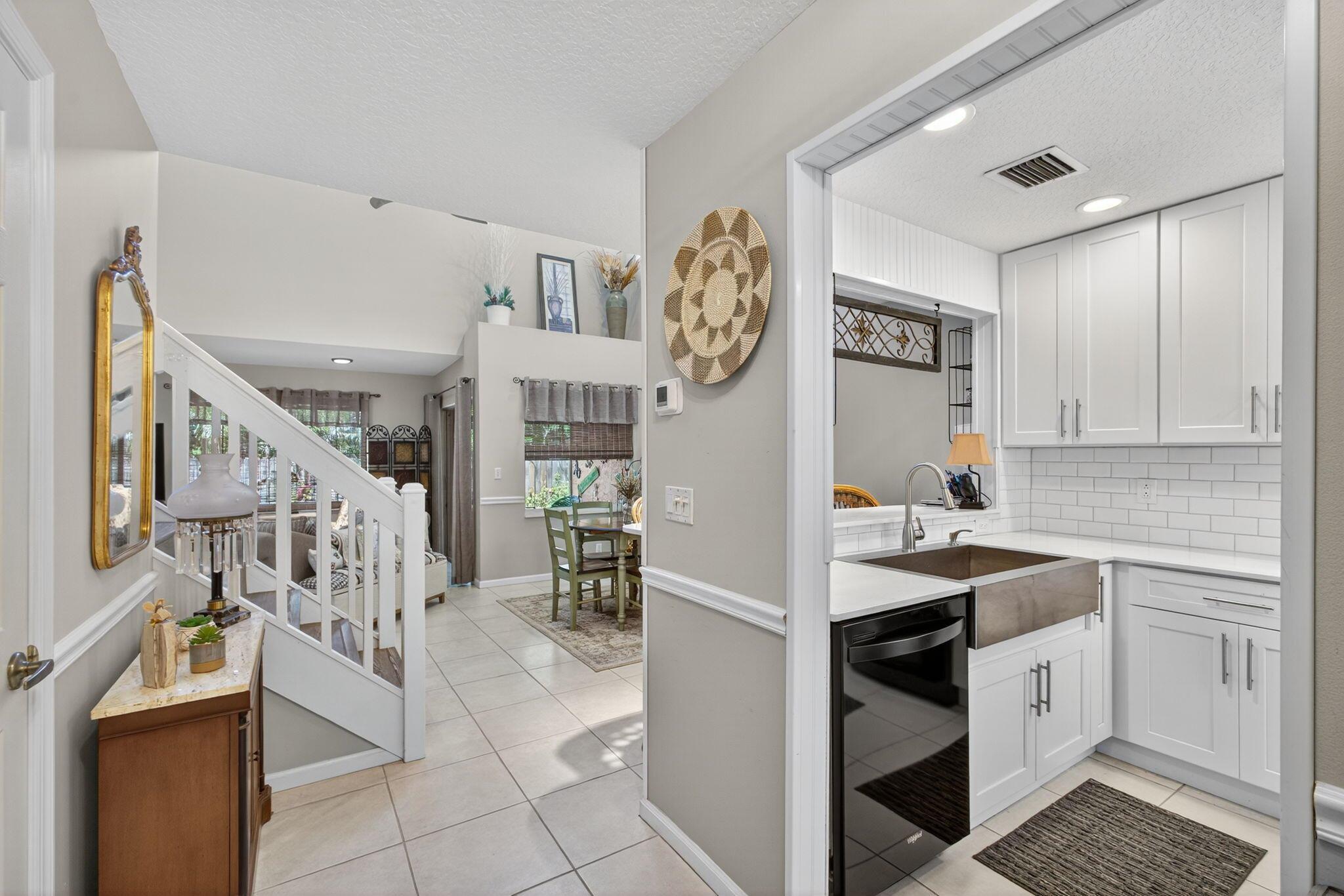 479 Tequesta Dr #7 Tequesta, FL 33469