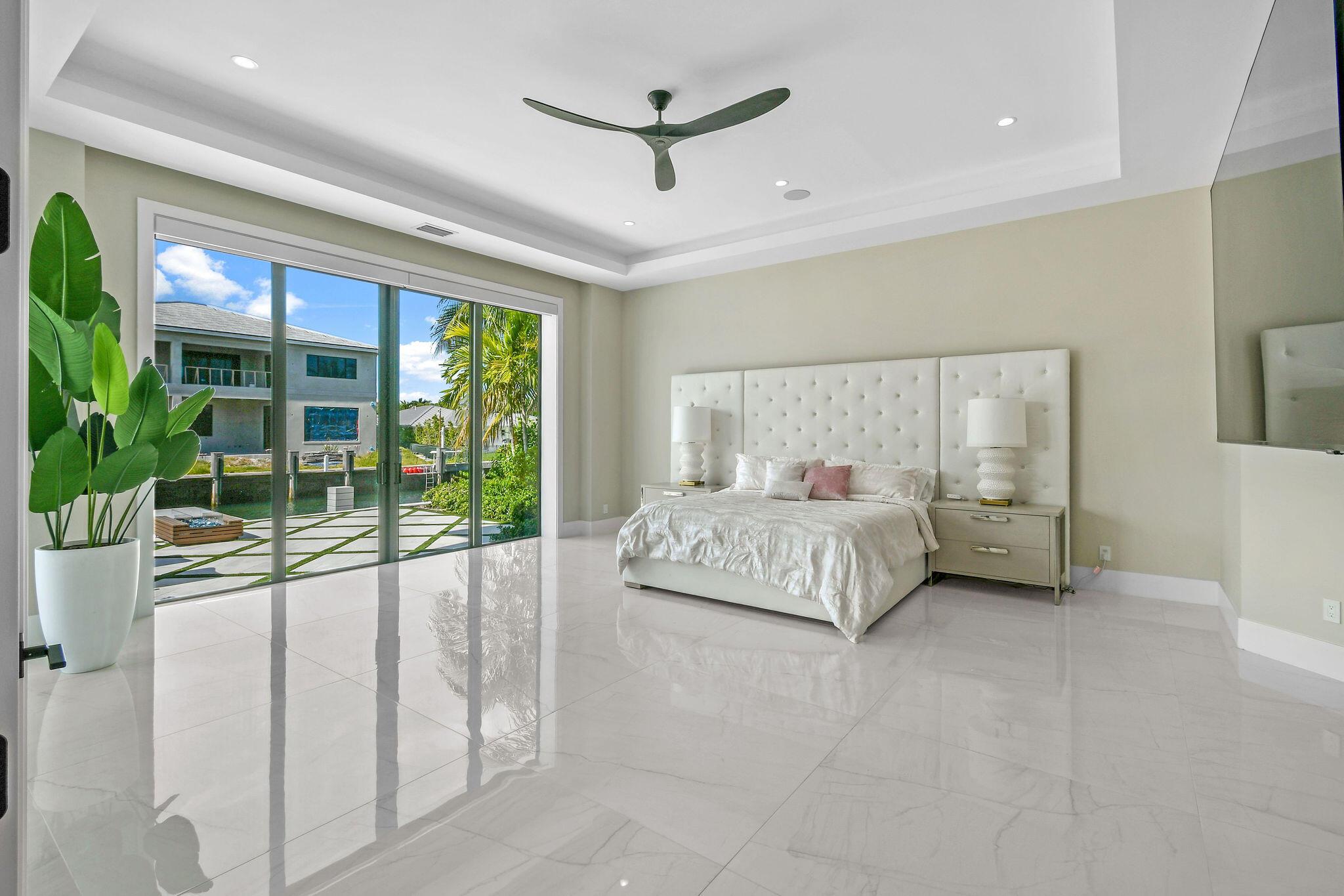 1060 Fairview Ln Singer Island, FL 33404