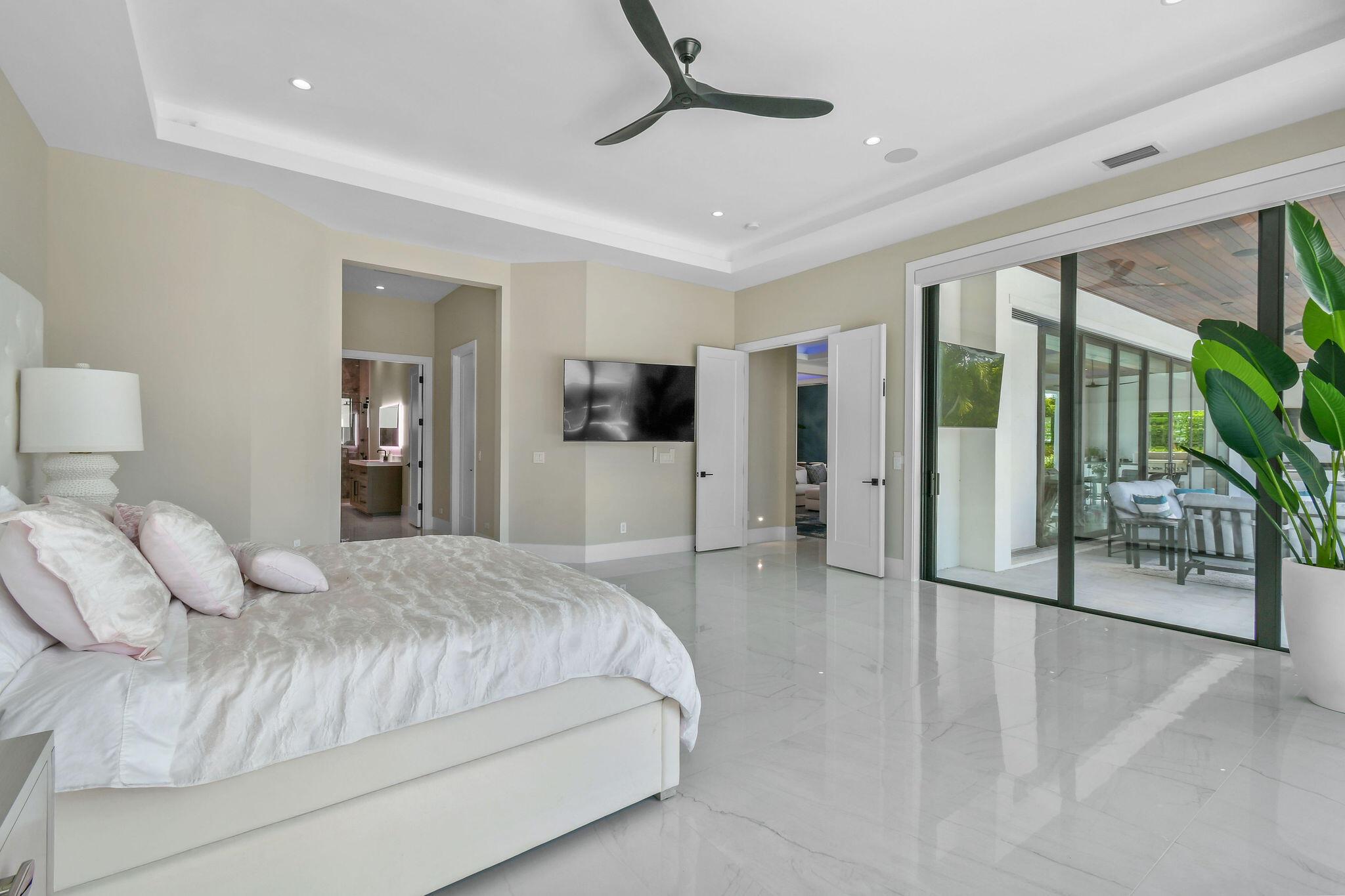 1060 Fairview Ln Singer Island, FL 33404