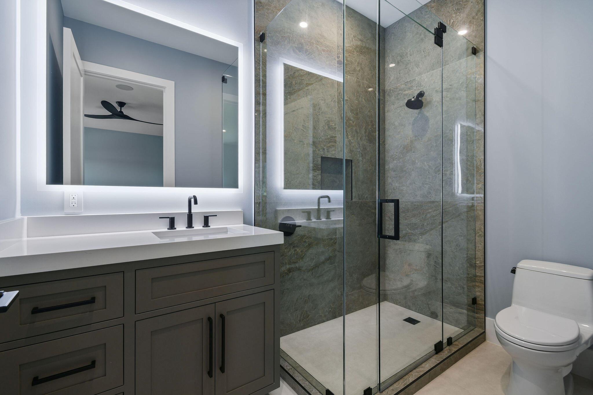 1060 Fairview Ln Singer Island, FL 33404