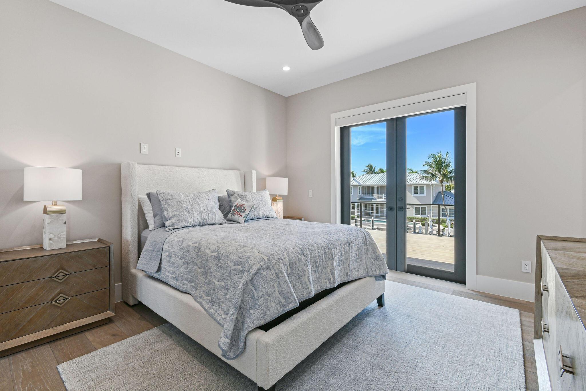 1060 Fairview Ln Singer Island, FL 33404