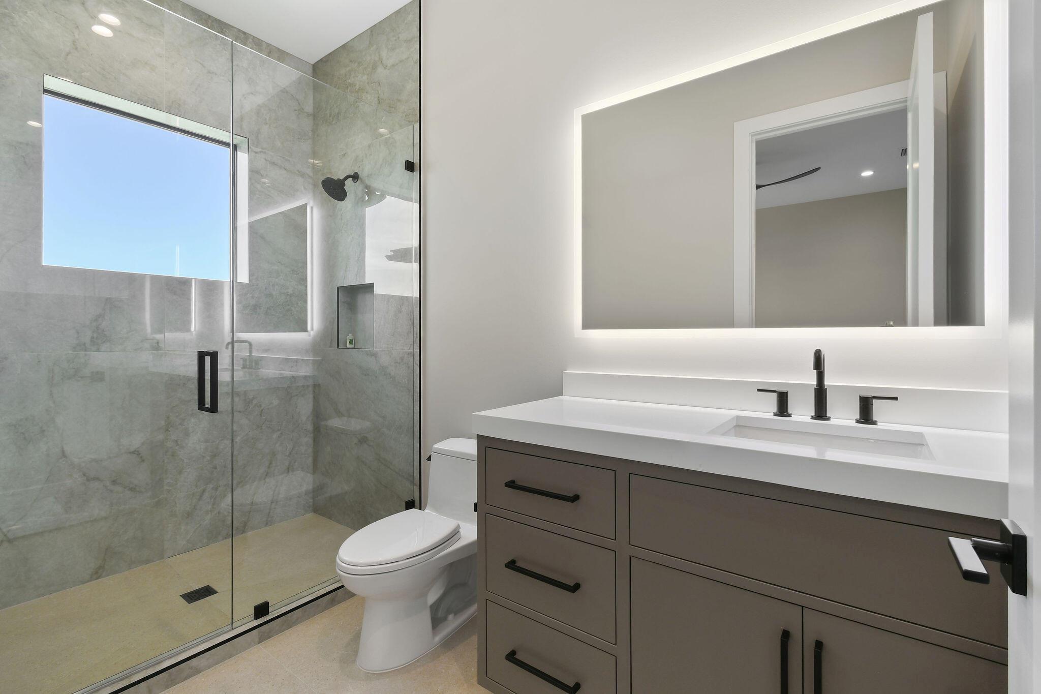 1060 Fairview Ln Singer Island, FL 33404