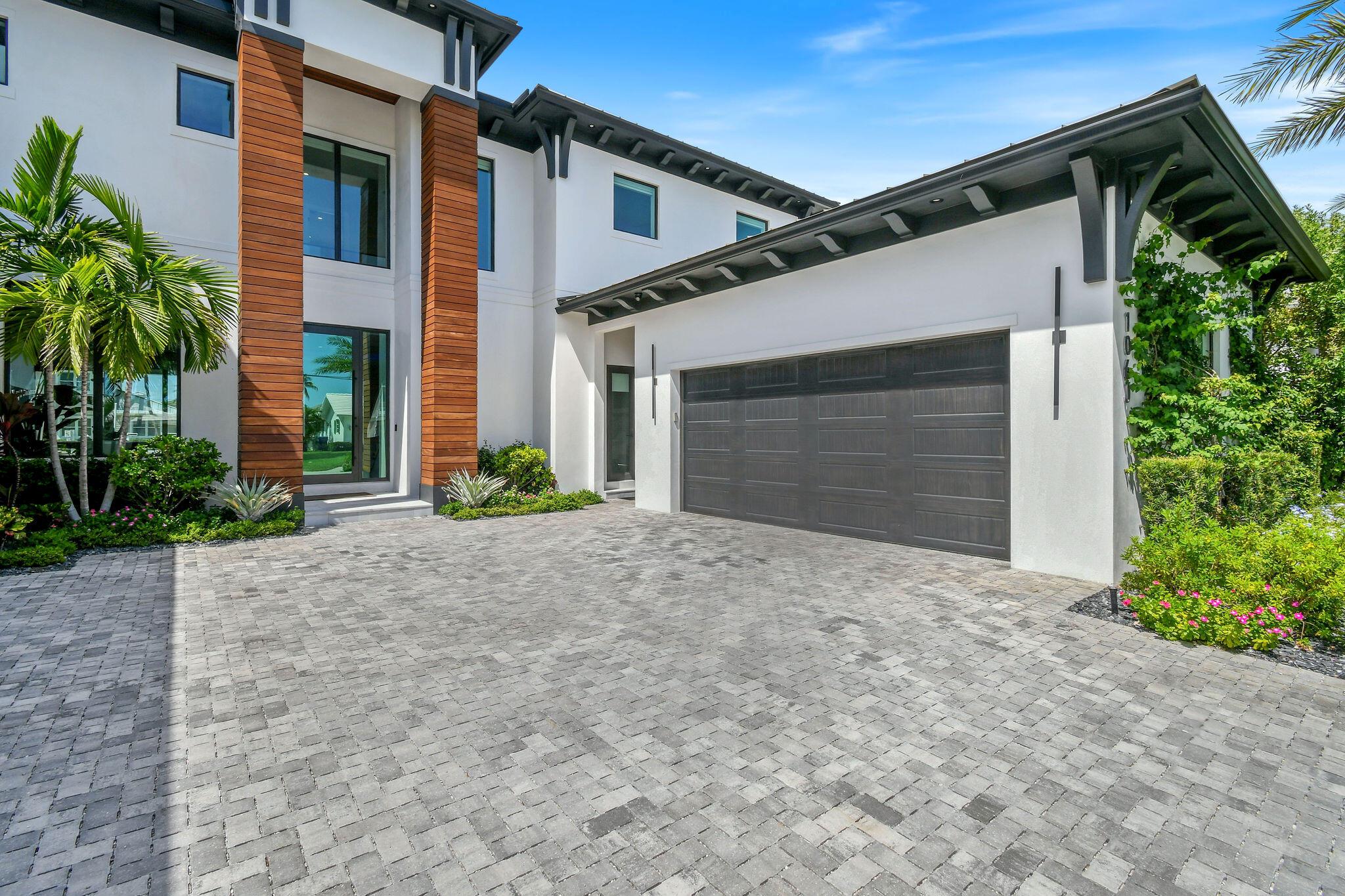 1060 Fairview Ln Singer Island, FL 33404