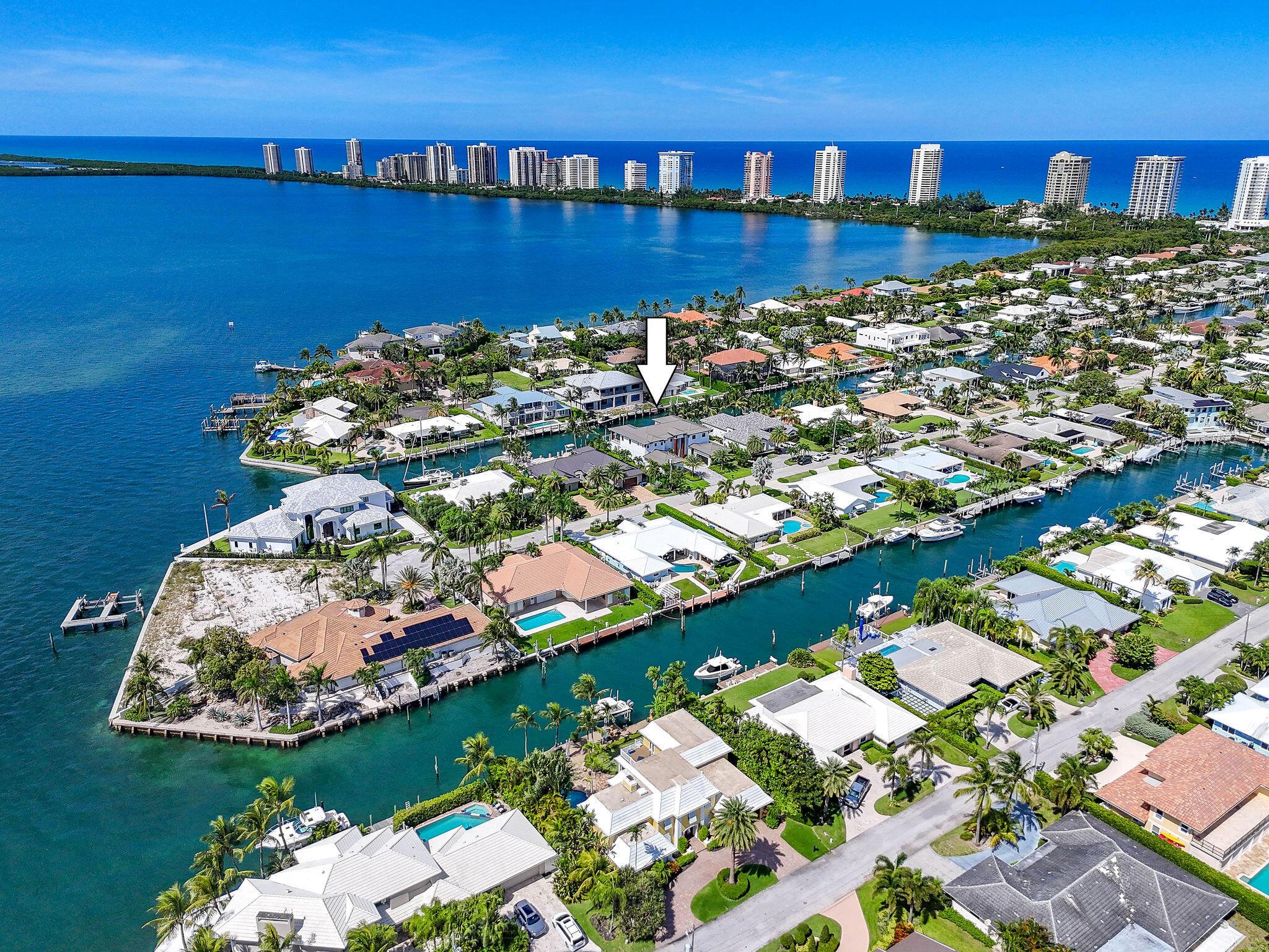 1060 Fairview Ln Singer Island, FL 33404