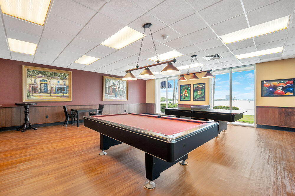 image Arlen House West23