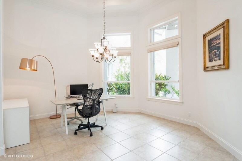 18798 SE Old Trl Dr Jupiter, FL 33478