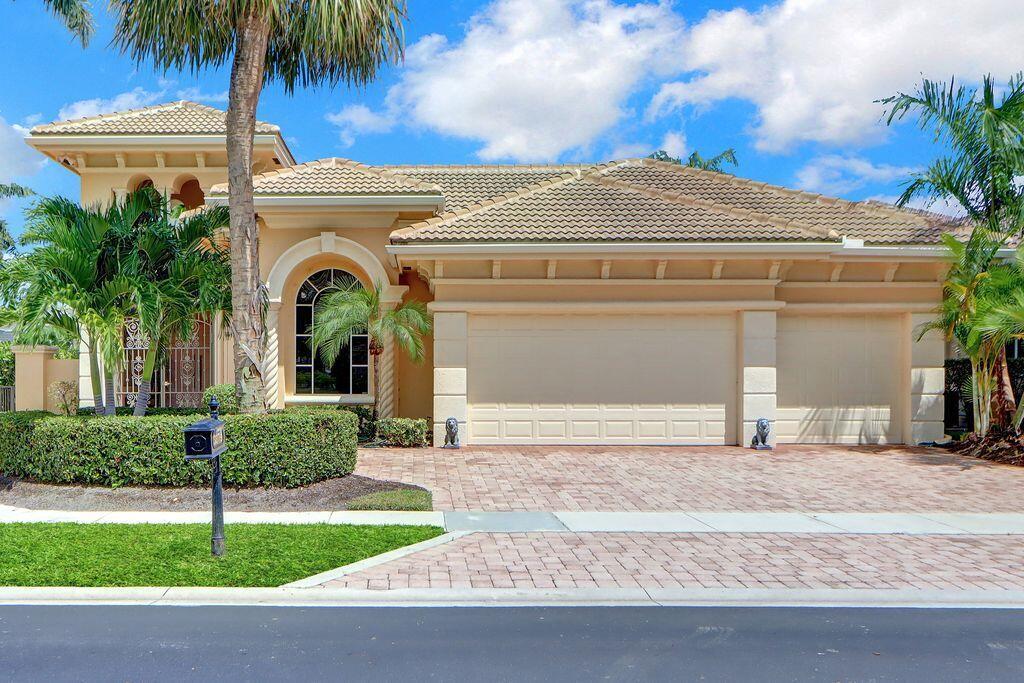 3879 Landings Dr