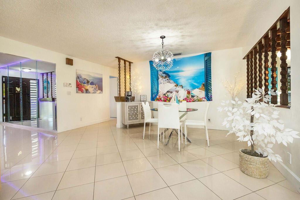 2024 Palmetto Rd West Palm Beach, FL 33406