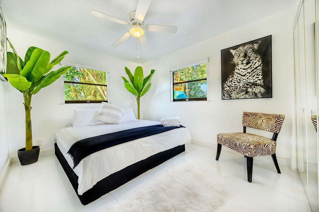 2024 Palmetto Rd West Palm Beach, FL 33406