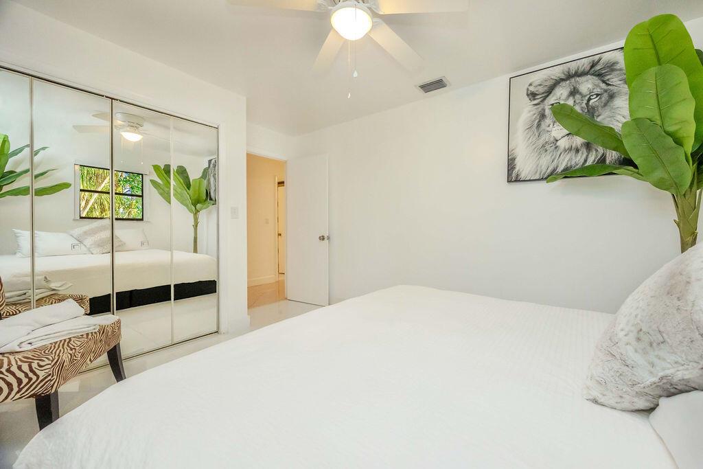 2024 Palmetto Rd West Palm Beach, FL 33406