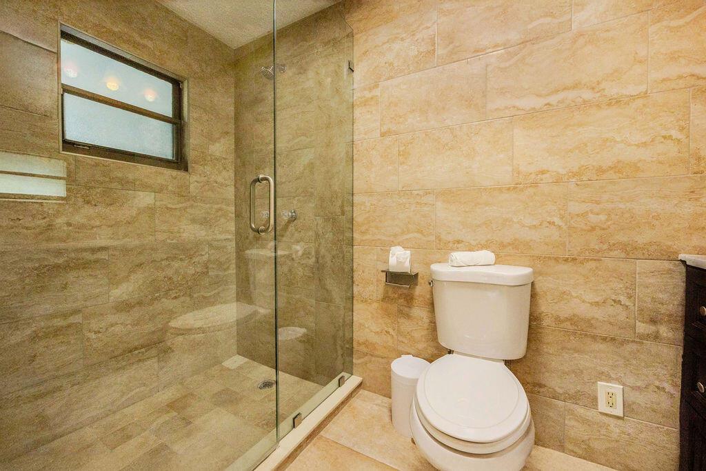 2024 Palmetto Rd West Palm Beach, FL 33406