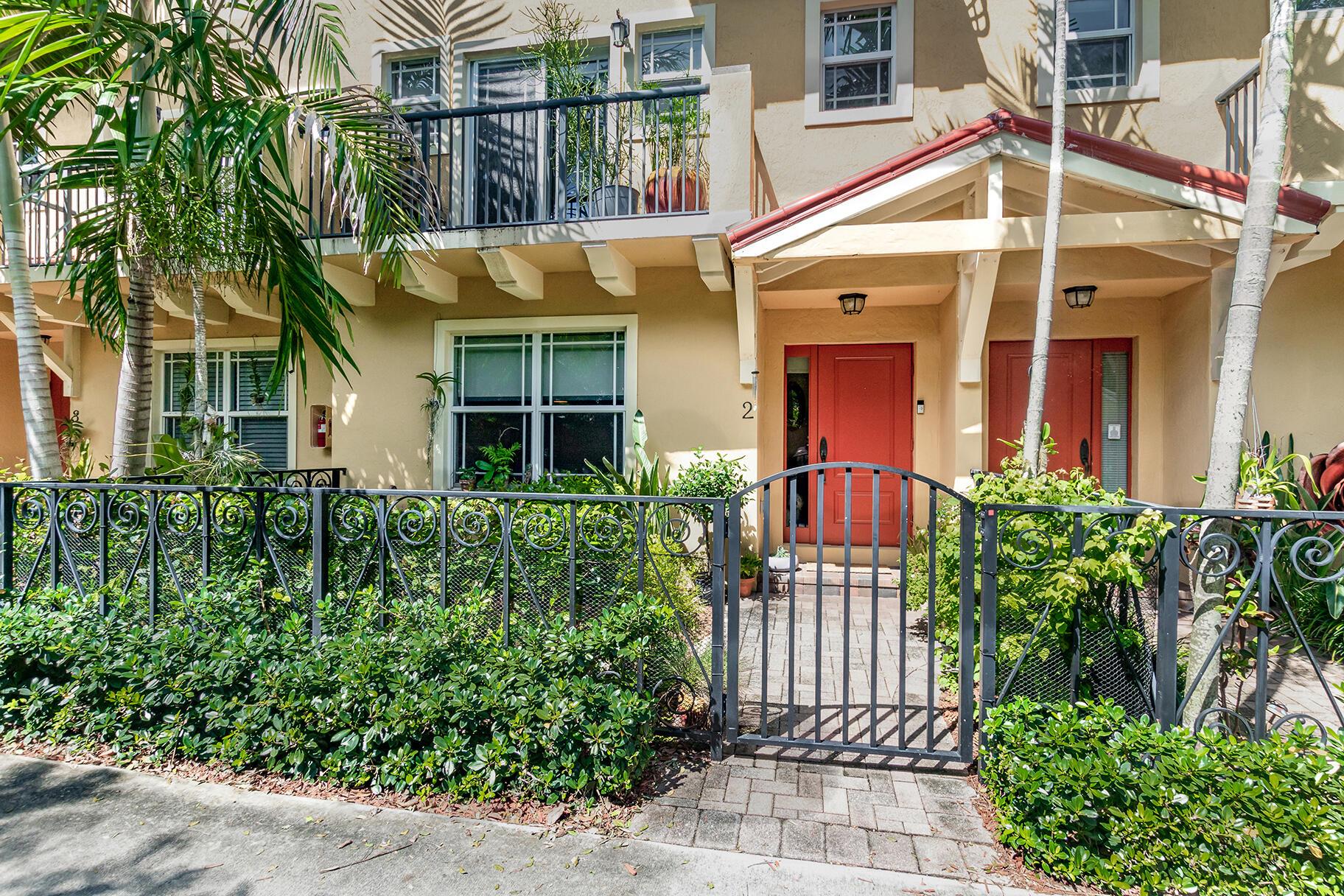 218 S Federal Hwy #2