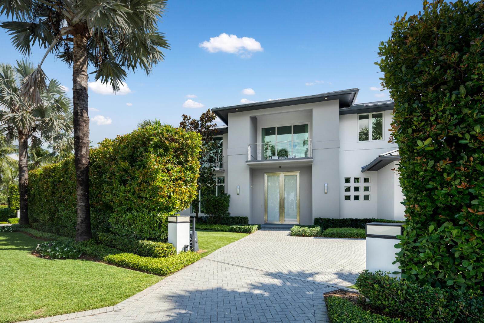 1900 Sabal Palm Dr Boca Raton, FL 33432