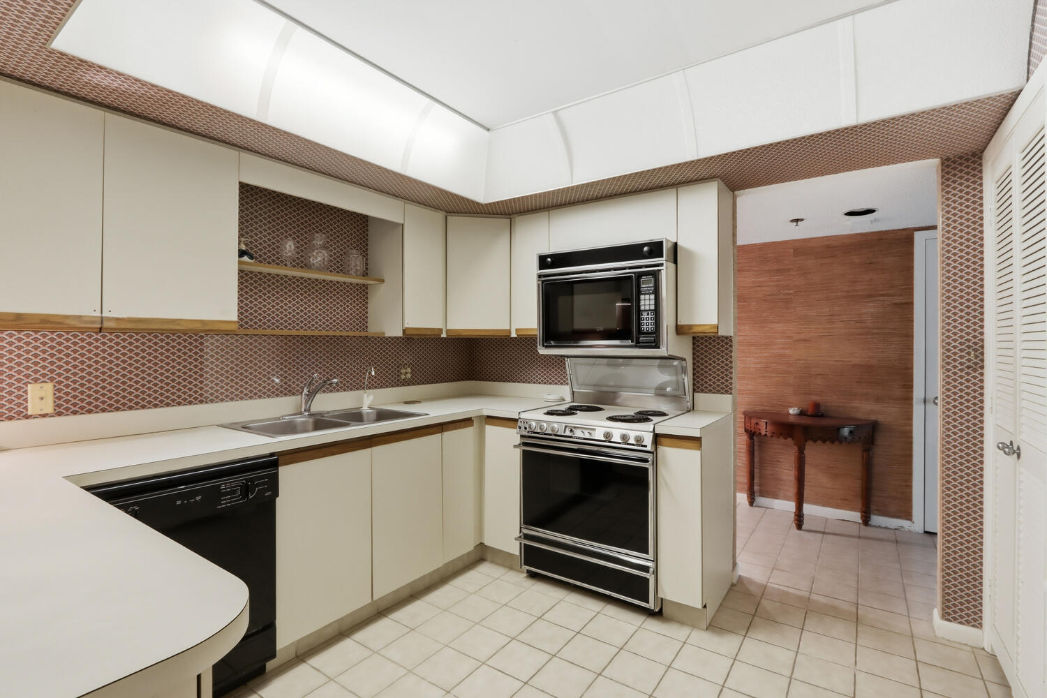 500 Ocean Trl Way #111 Jupiter, FL 33477