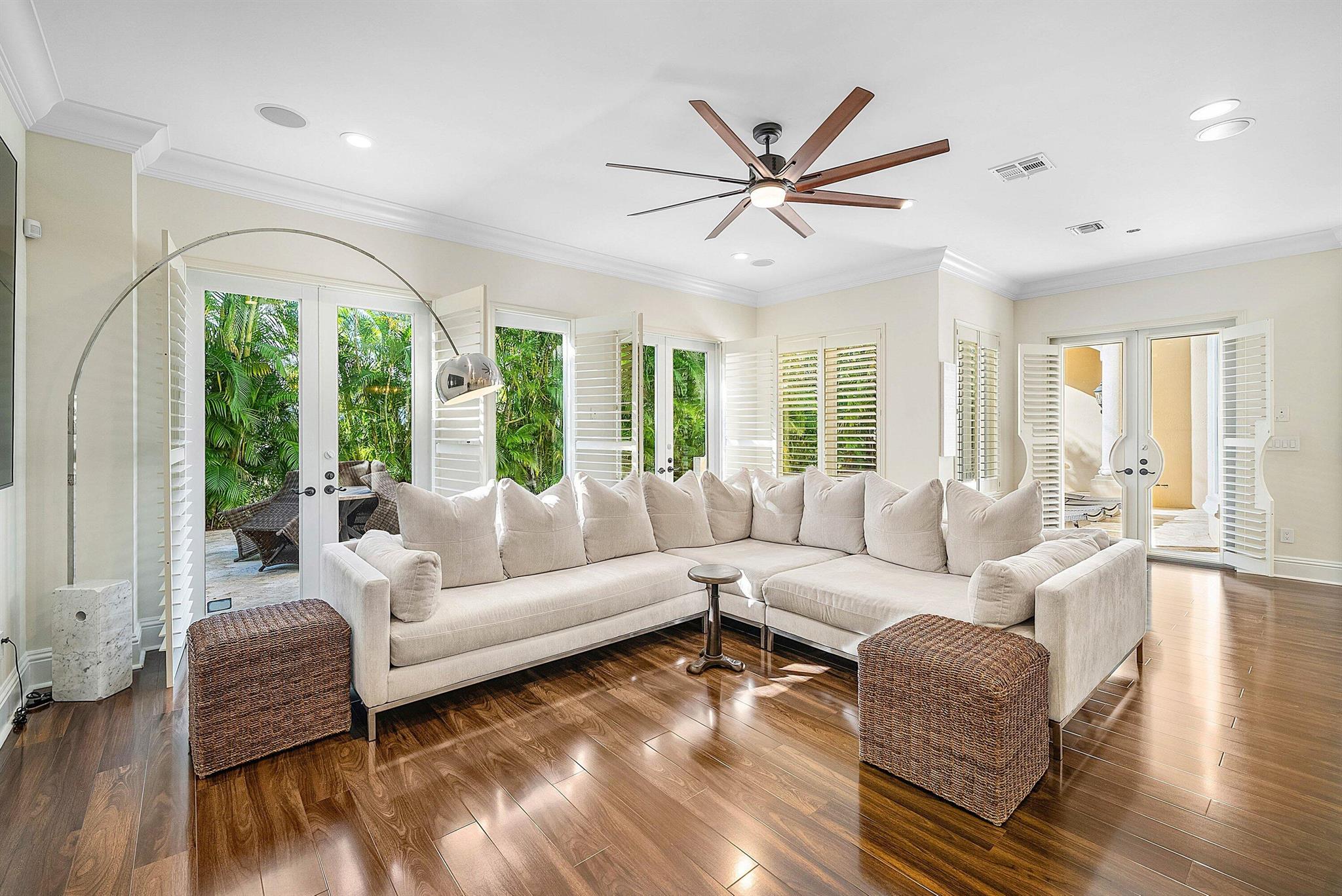 398 NE 7th St Boca Raton, FL 33432