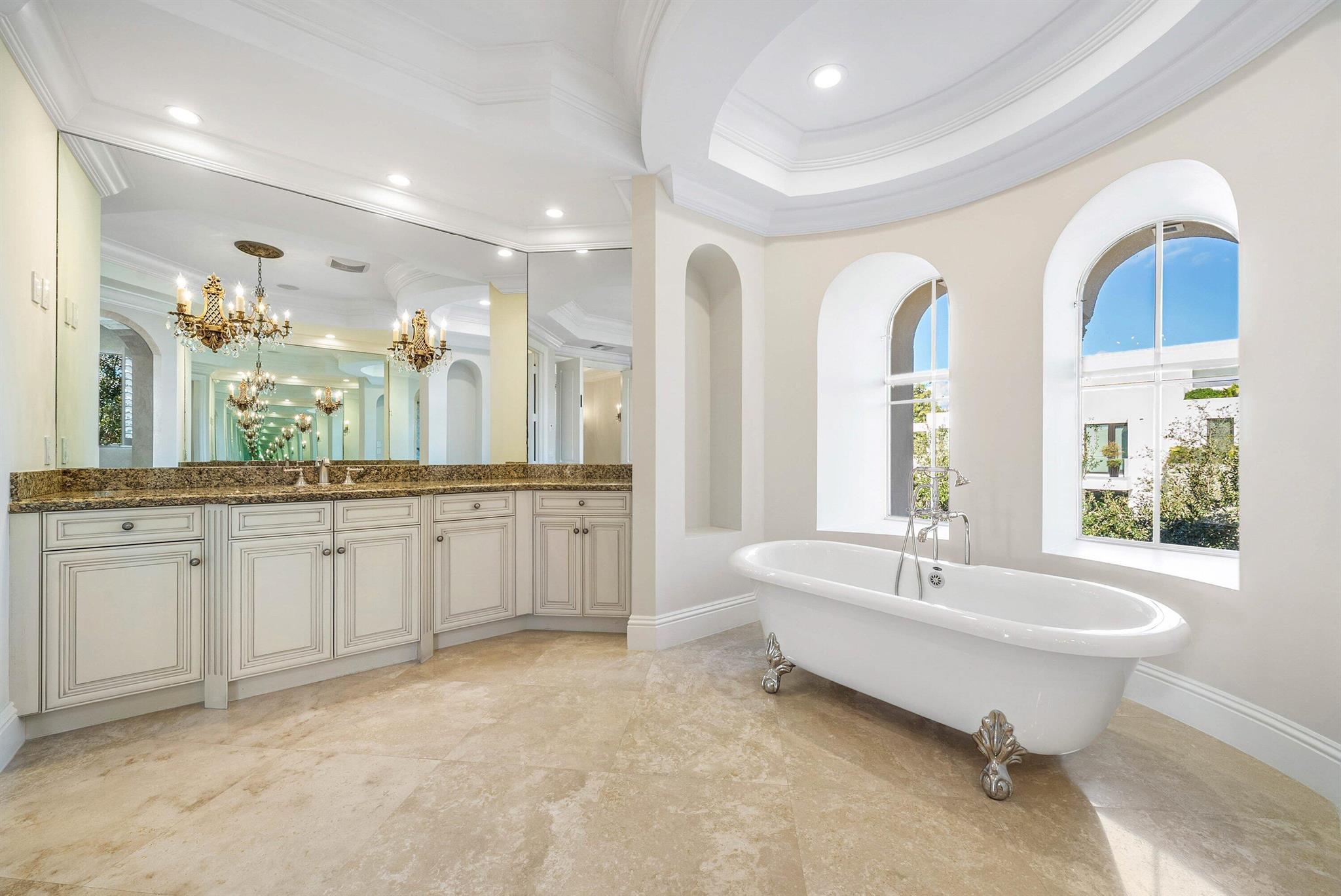 398 NE 7th St Boca Raton, FL 33432