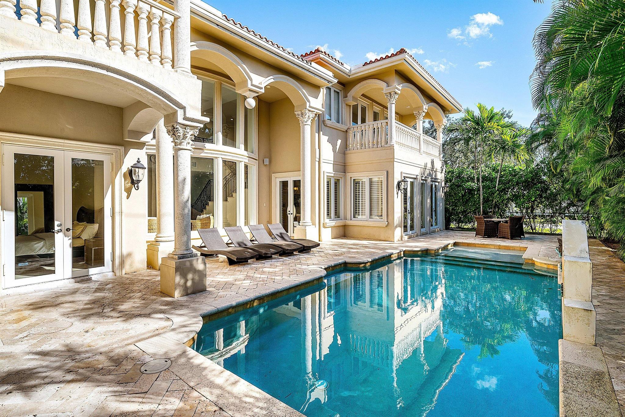 398 NE 7th St Boca Raton, FL 33432