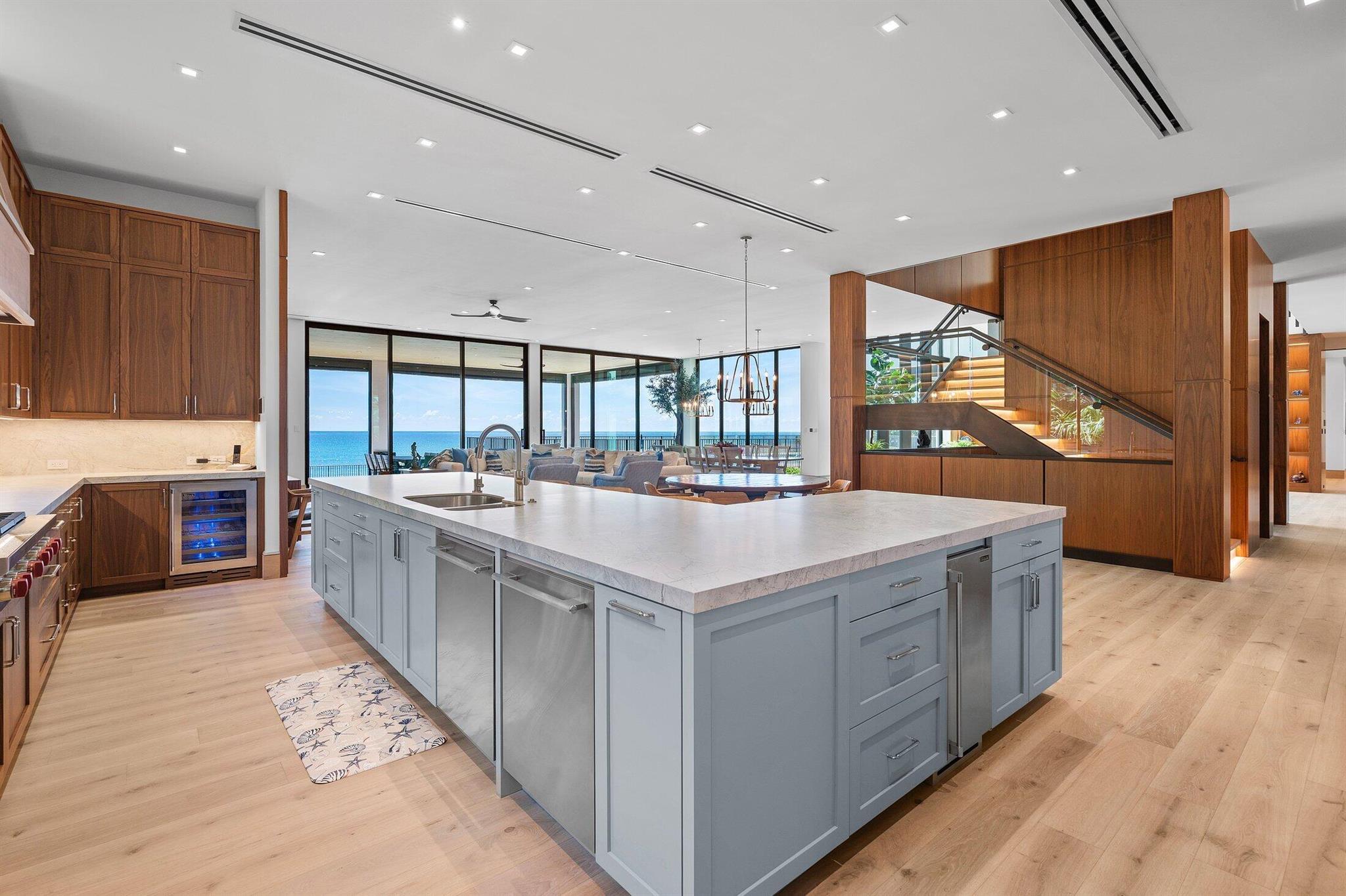 1260 S Ocean Blvd Manalapan, FL 33462