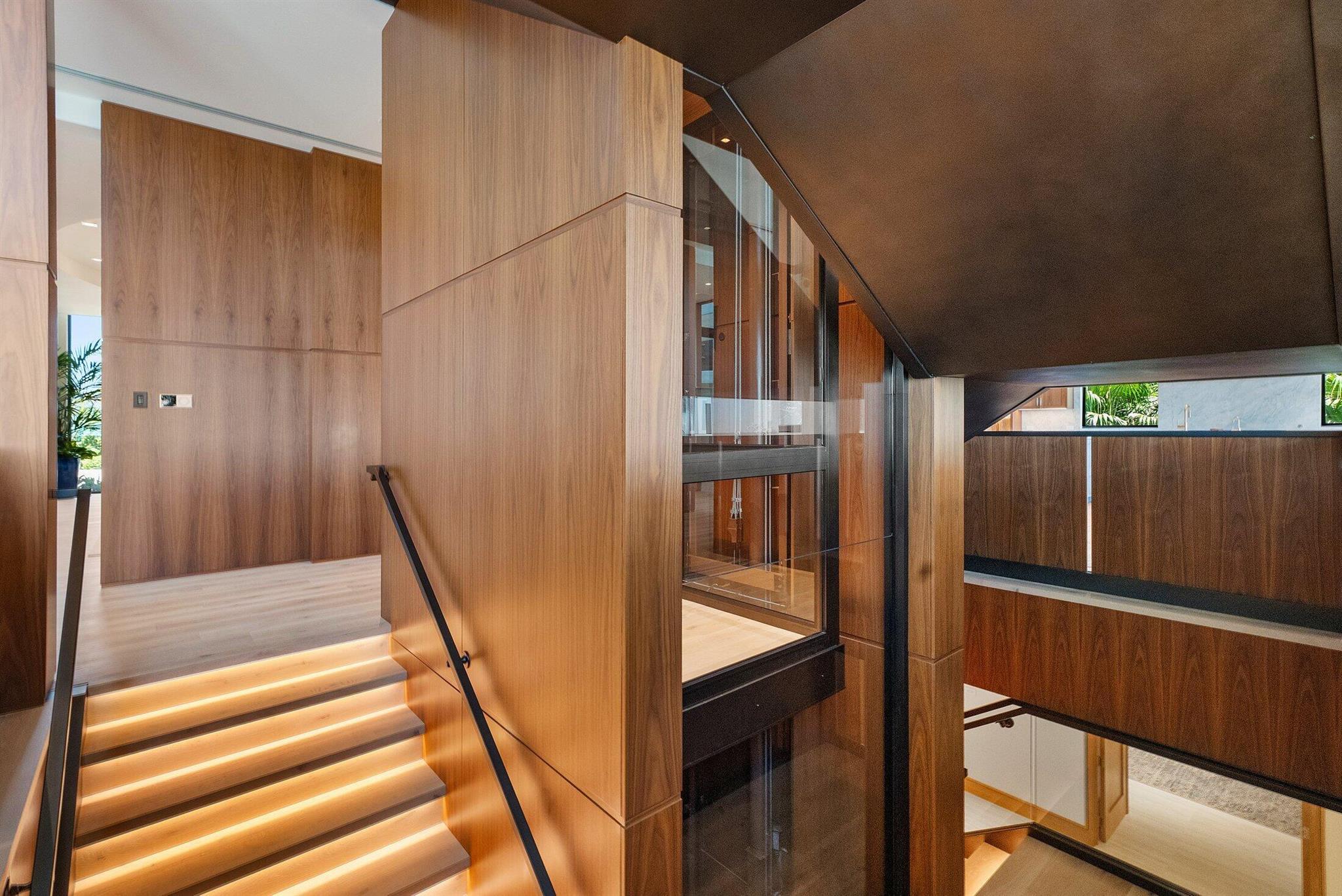 1260 S Ocean Blvd Manalapan, FL 33462