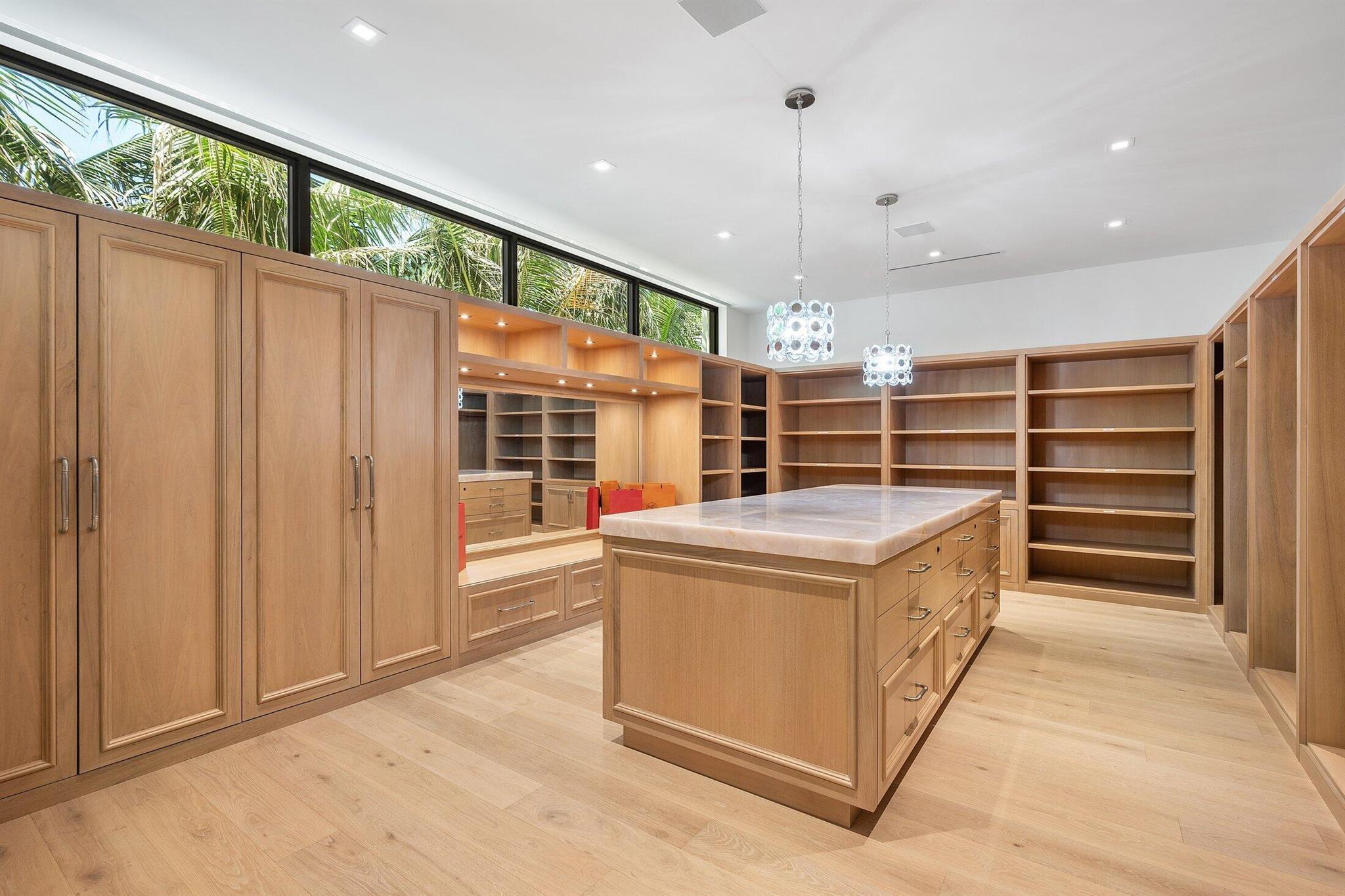 1260 S Ocean Blvd Manalapan, FL 33462