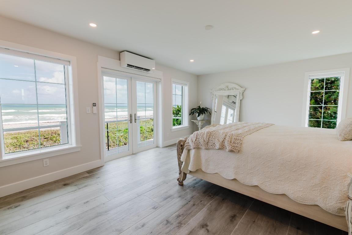 113 N Beach Jupiter Island, FL 33455