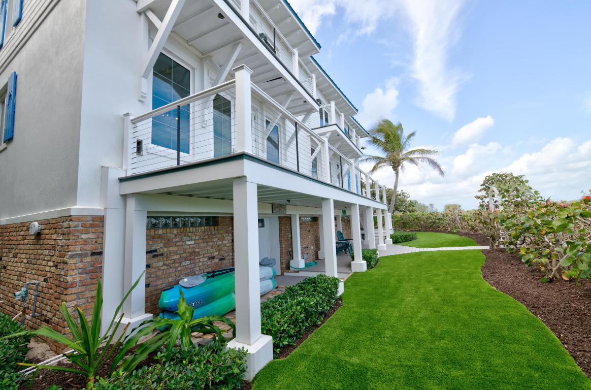 113 N Beach Jupiter Island, FL 33455