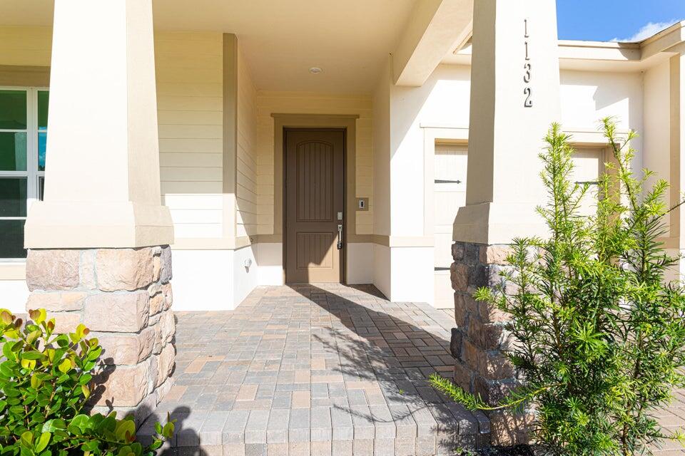 1132 Haywagon Loxahatchee, FL 33470