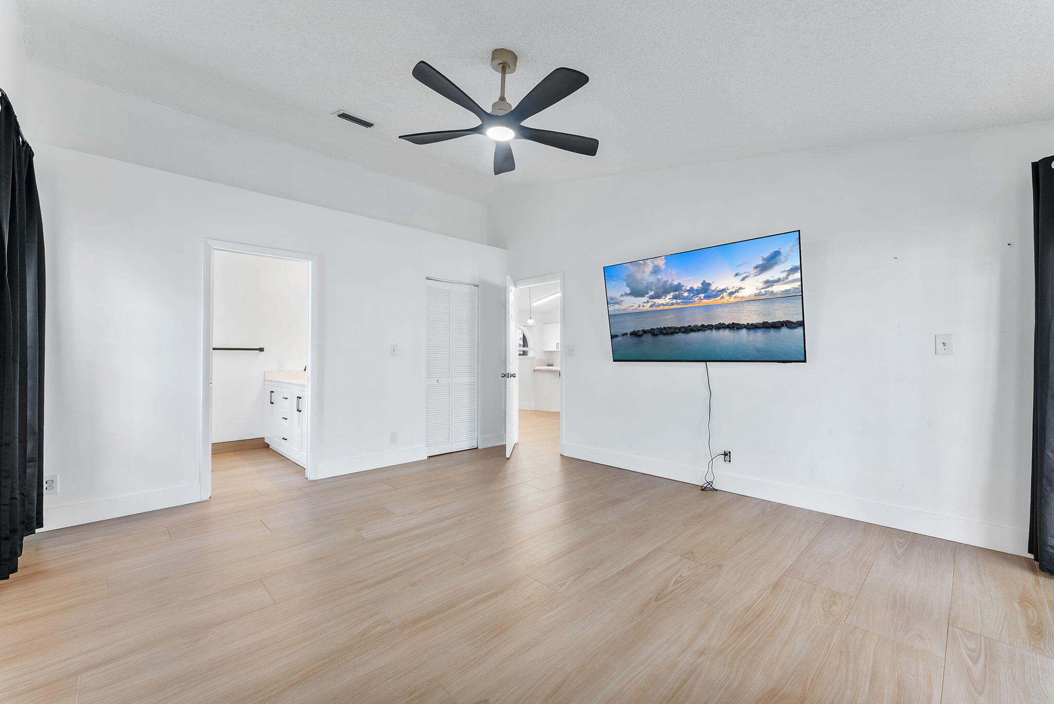 6249 Foster Jupiter, FL 33458