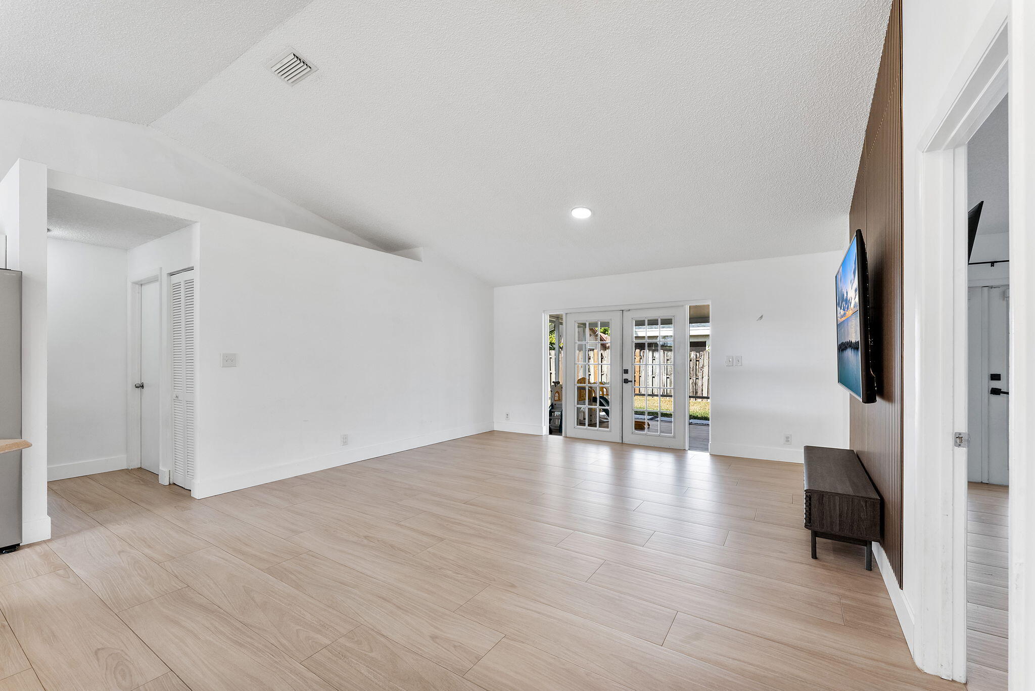 6249 Foster Jupiter, FL 33458