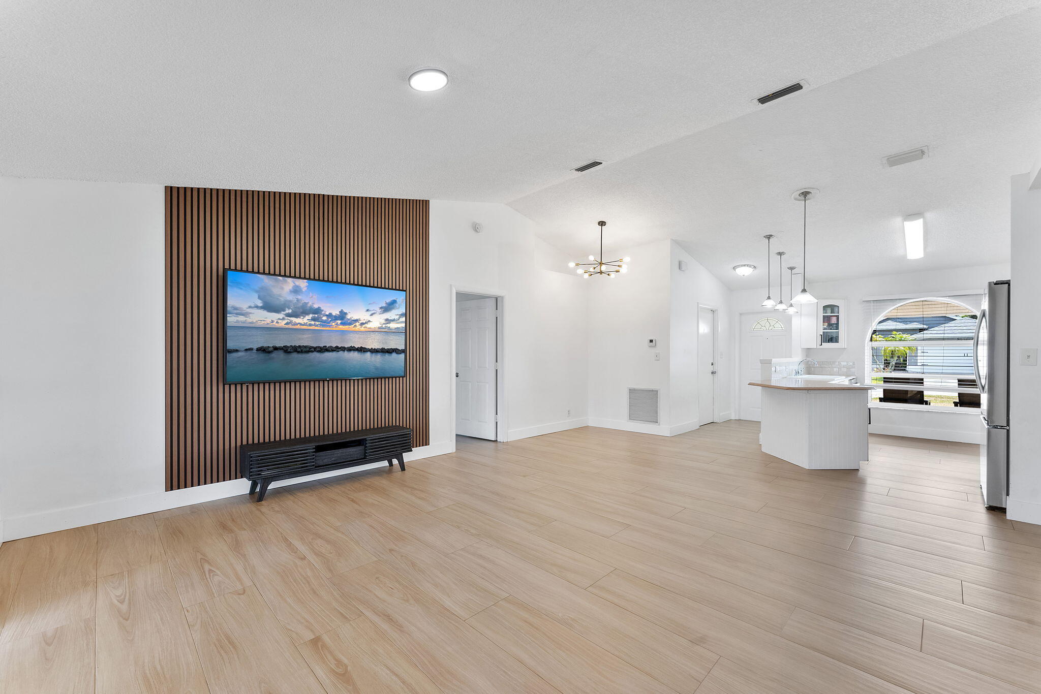 6249 Foster Jupiter, FL 33458