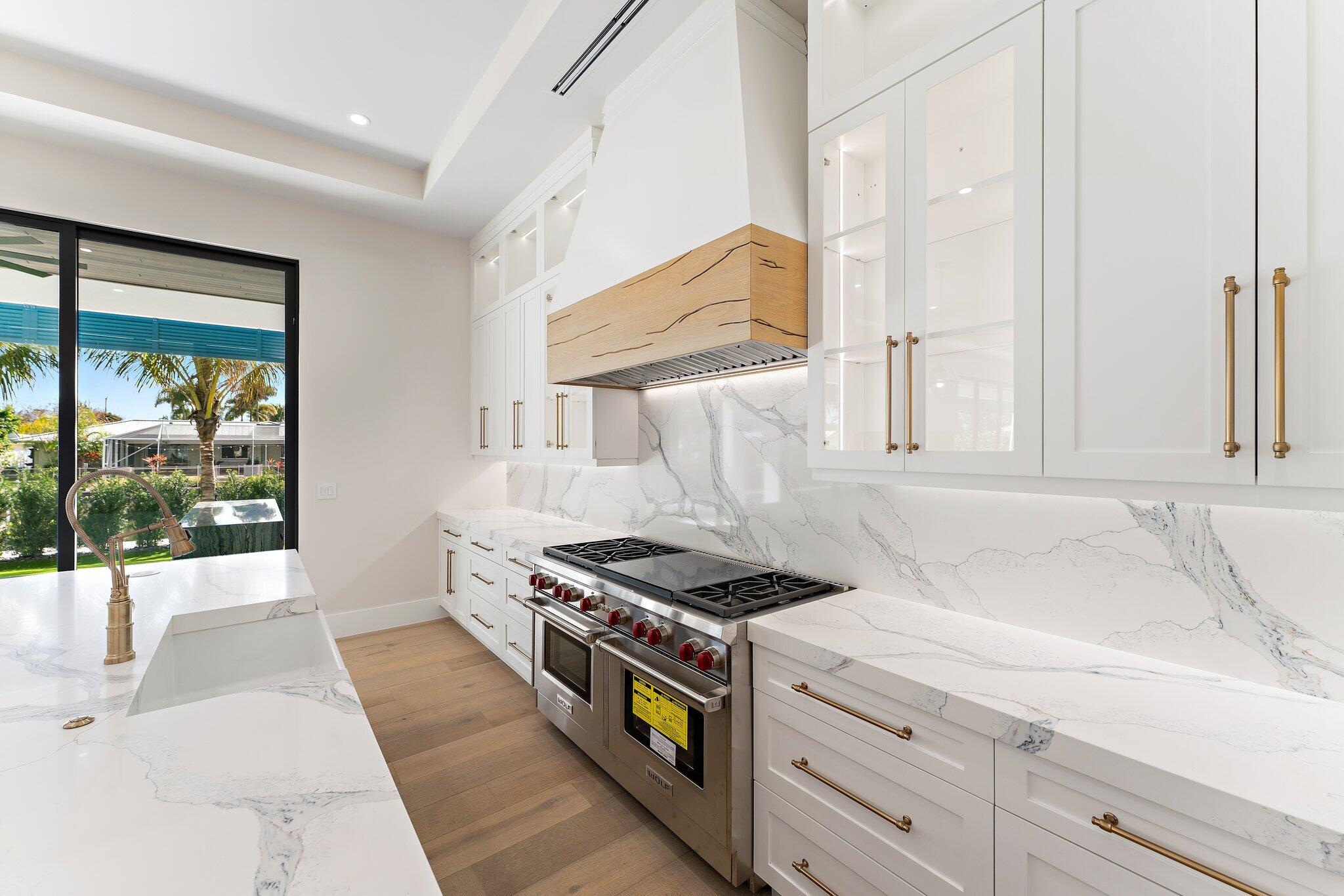 24 Leeward Tequesta, FL 33469