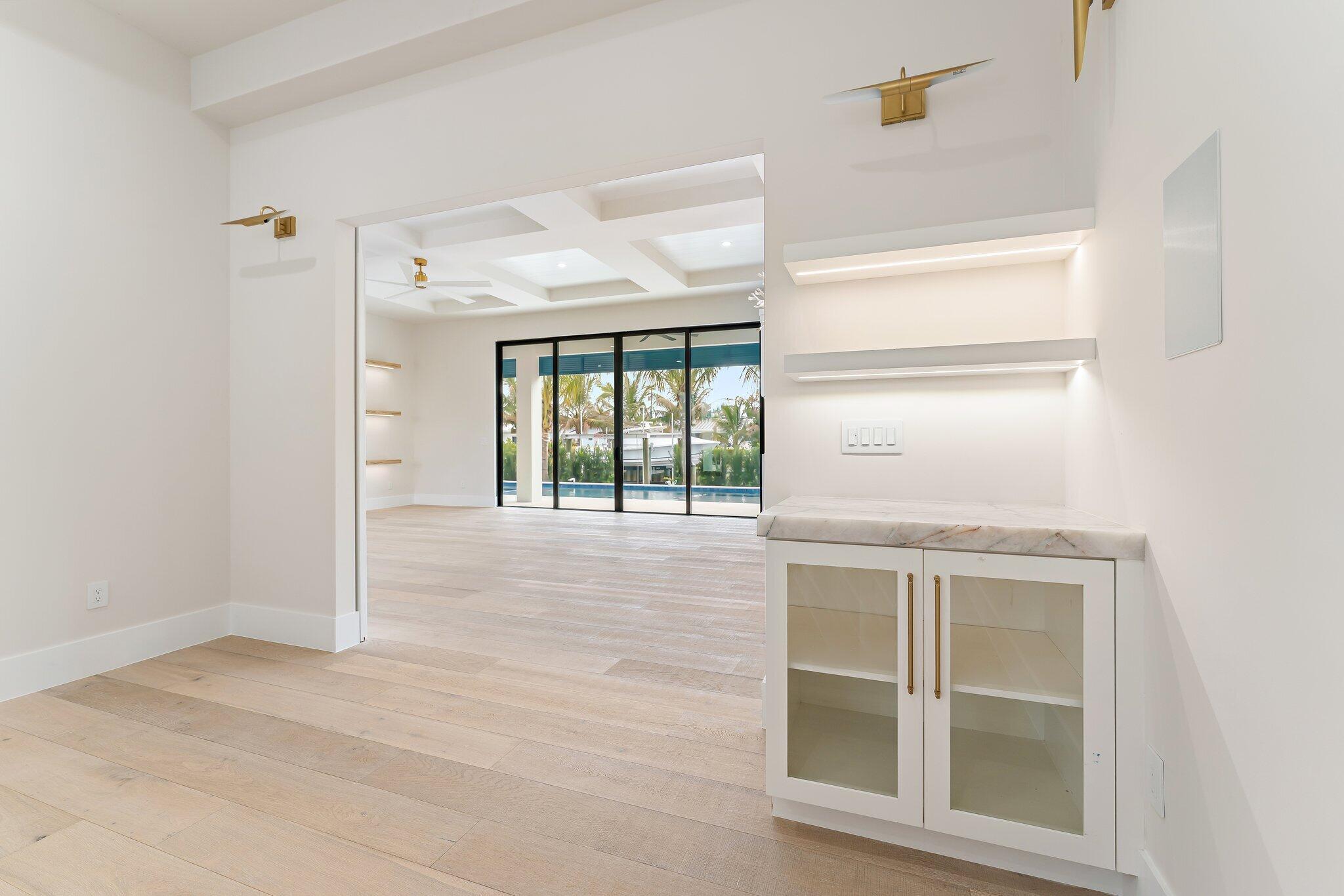 24 Leeward Tequesta, FL 33469