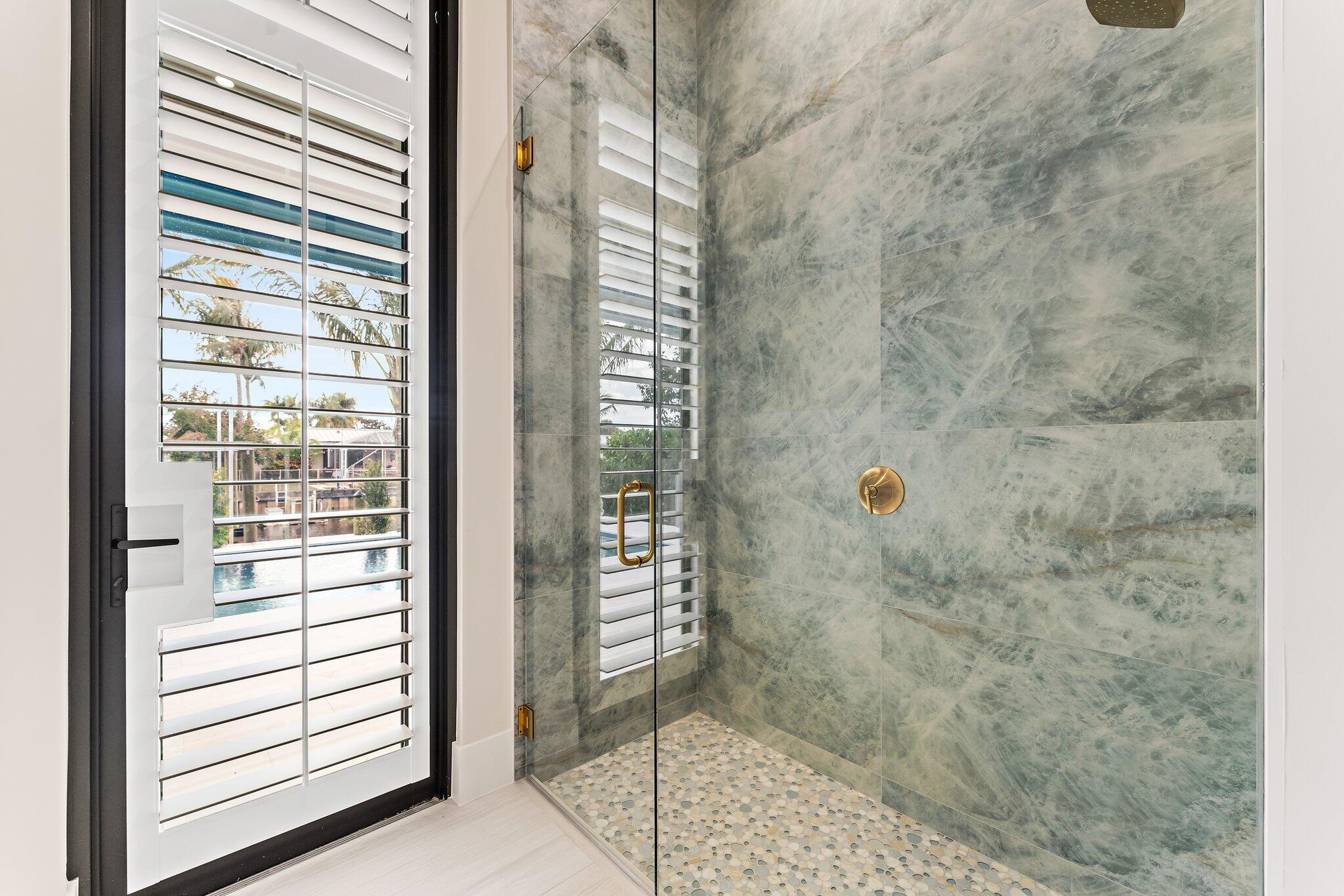 24 Leeward Tequesta, FL 33469