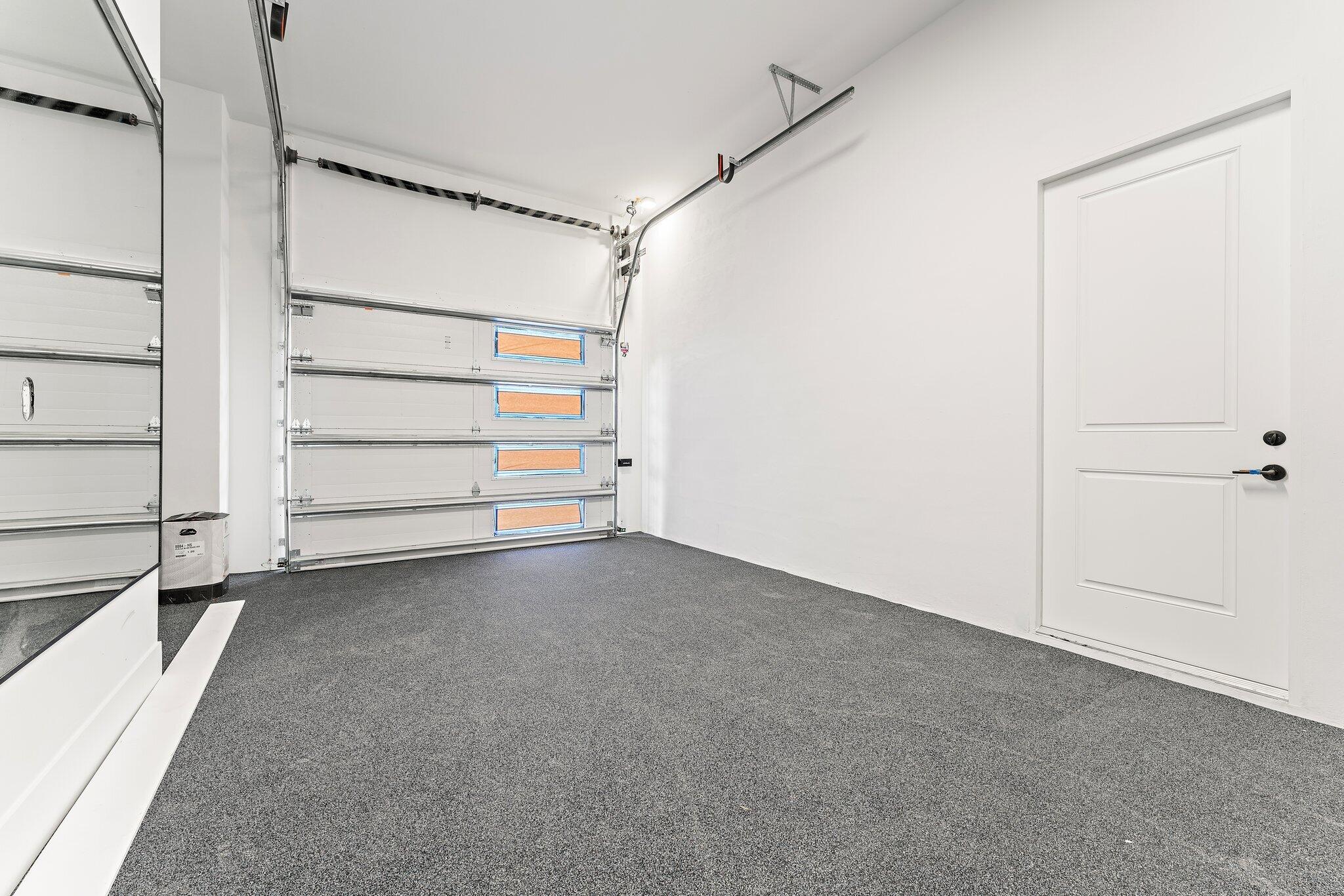 24 Leeward Tequesta, FL 33469