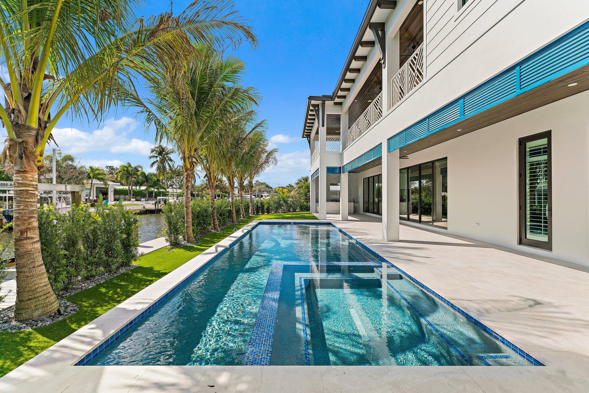 24 Leeward Tequesta, FL 33469