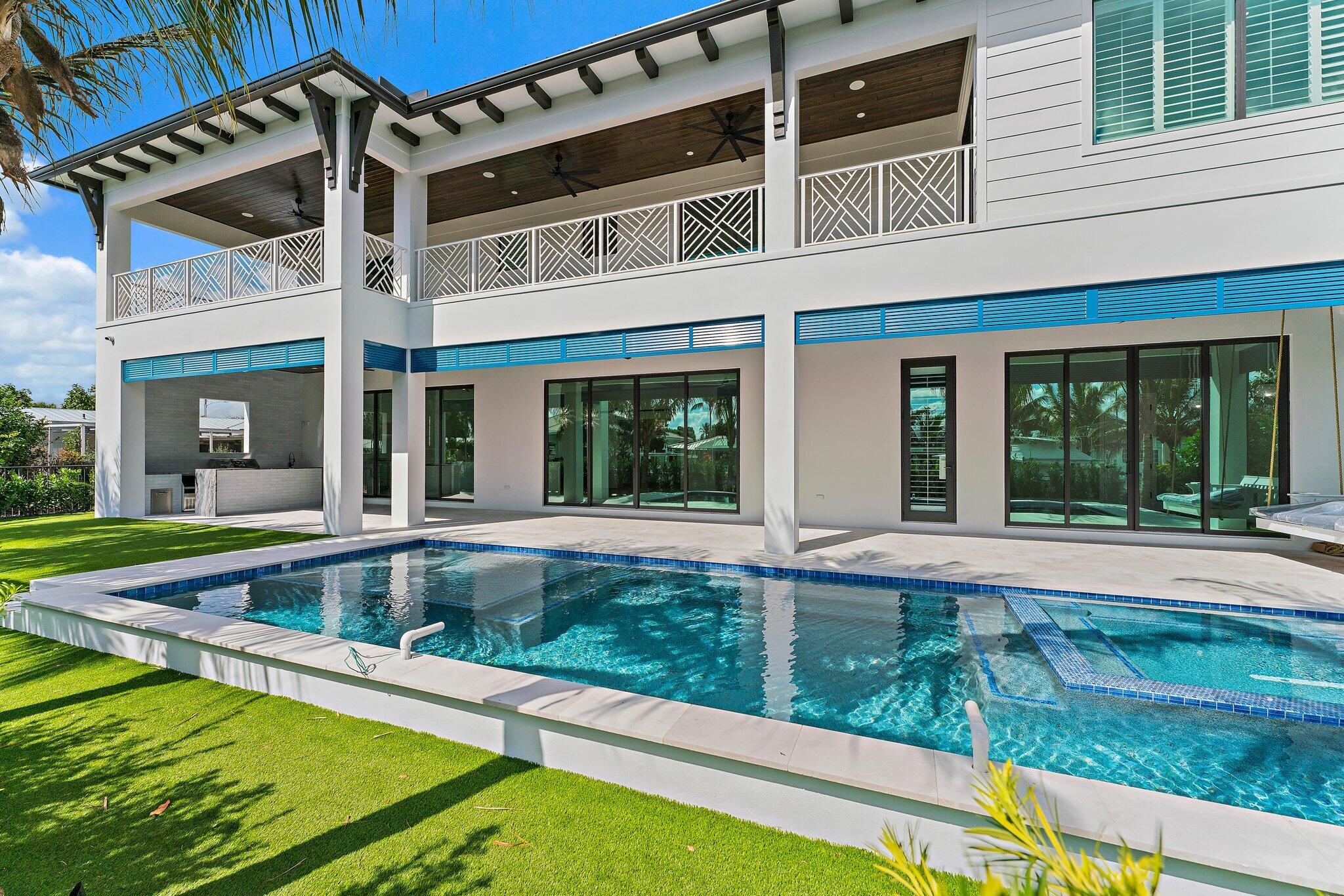 24 Leeward Tequesta, FL 33469