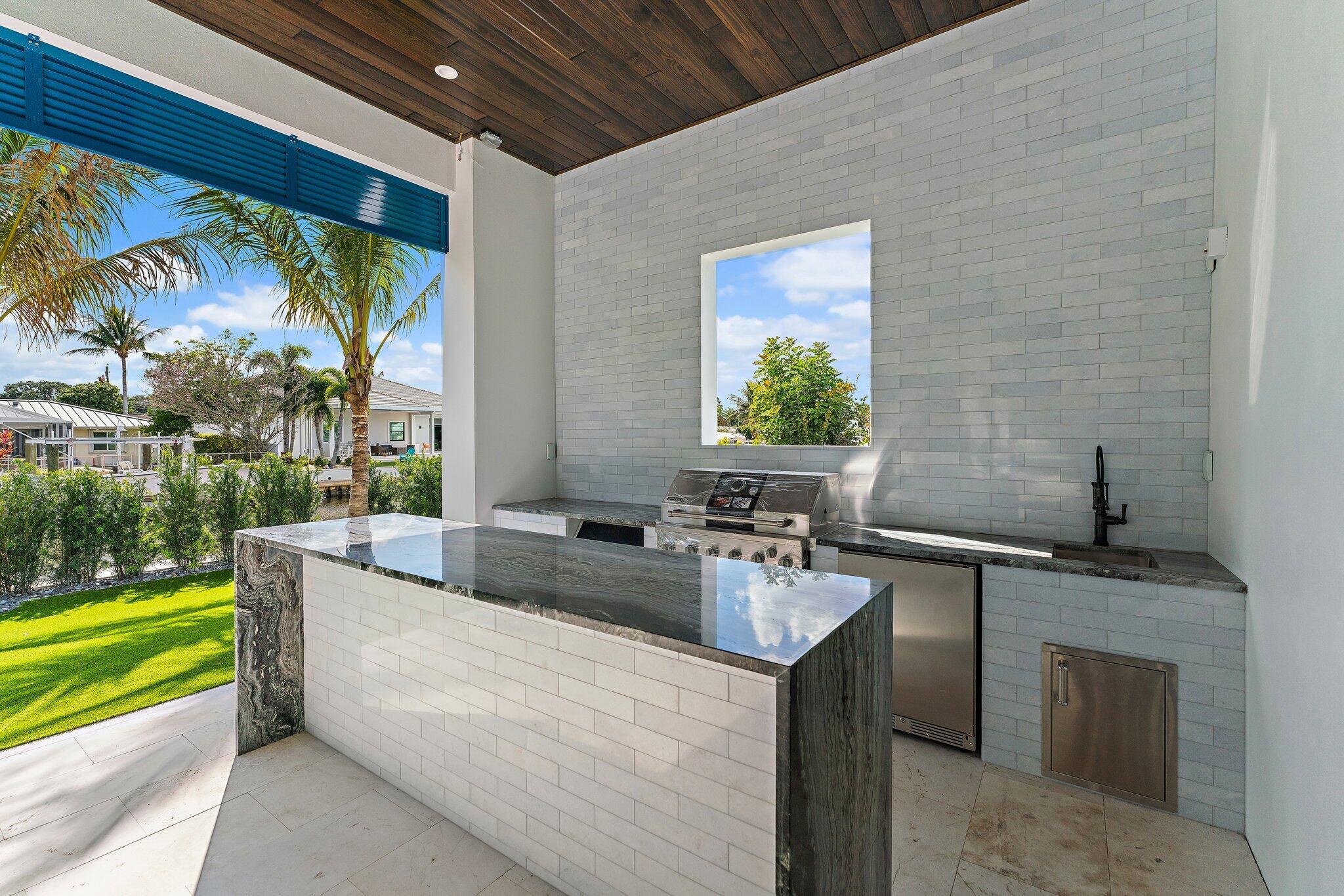 24 Leeward Tequesta, FL 33469