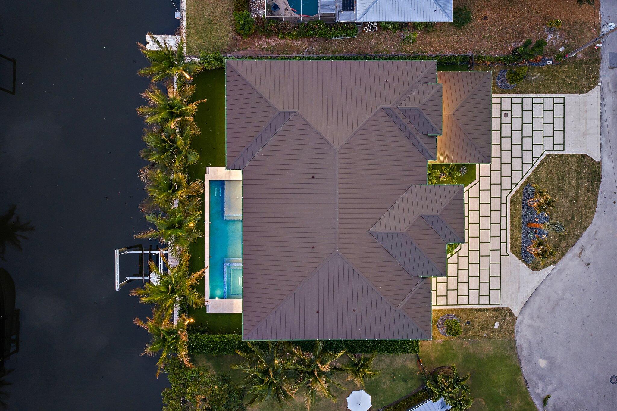 24 Leeward Tequesta, FL 33469