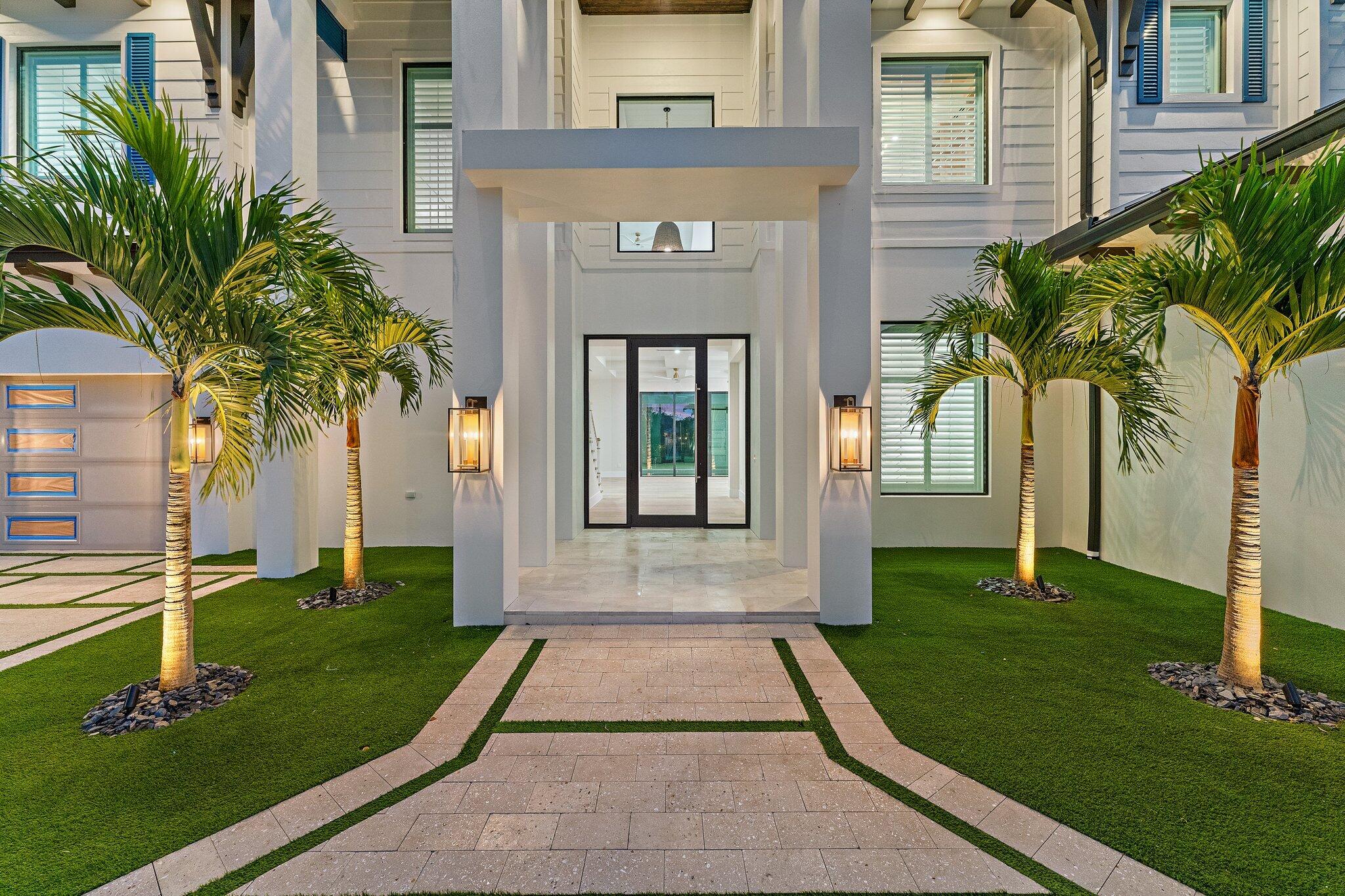 24 Leeward Tequesta, FL 33469