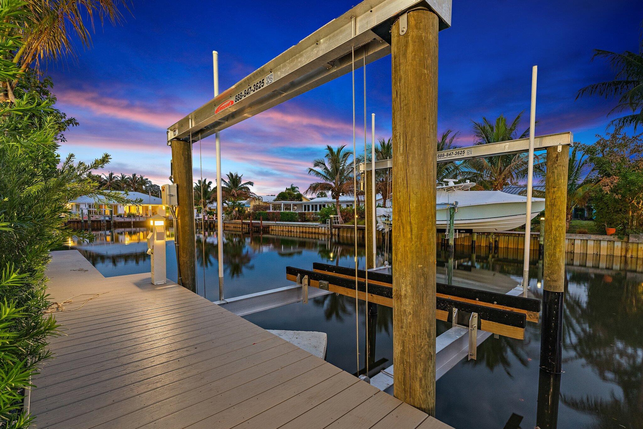 24 Leeward Tequesta, FL 33469