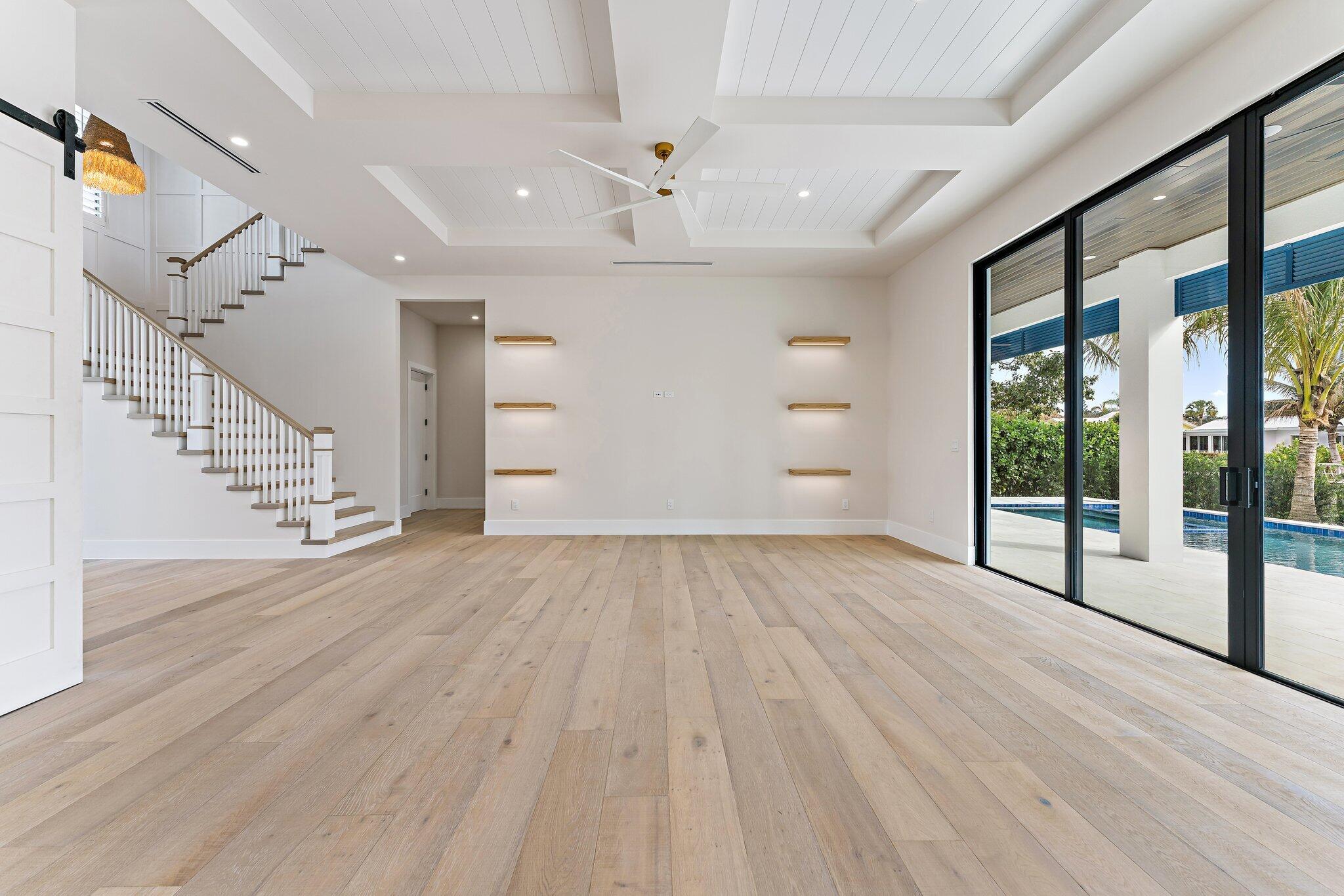 24 Leeward Tequesta, FL 33469