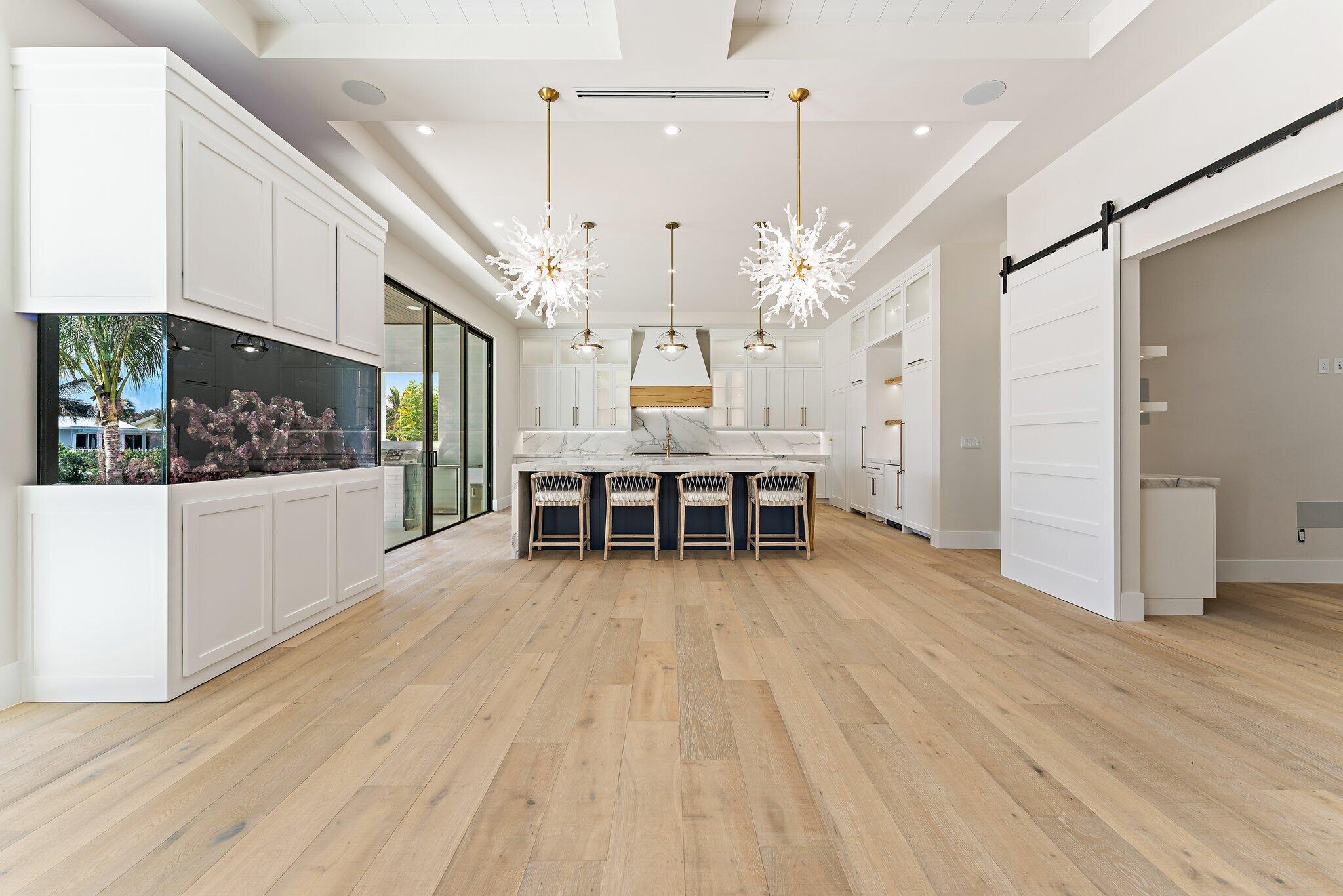 24 Leeward Tequesta, FL 33469