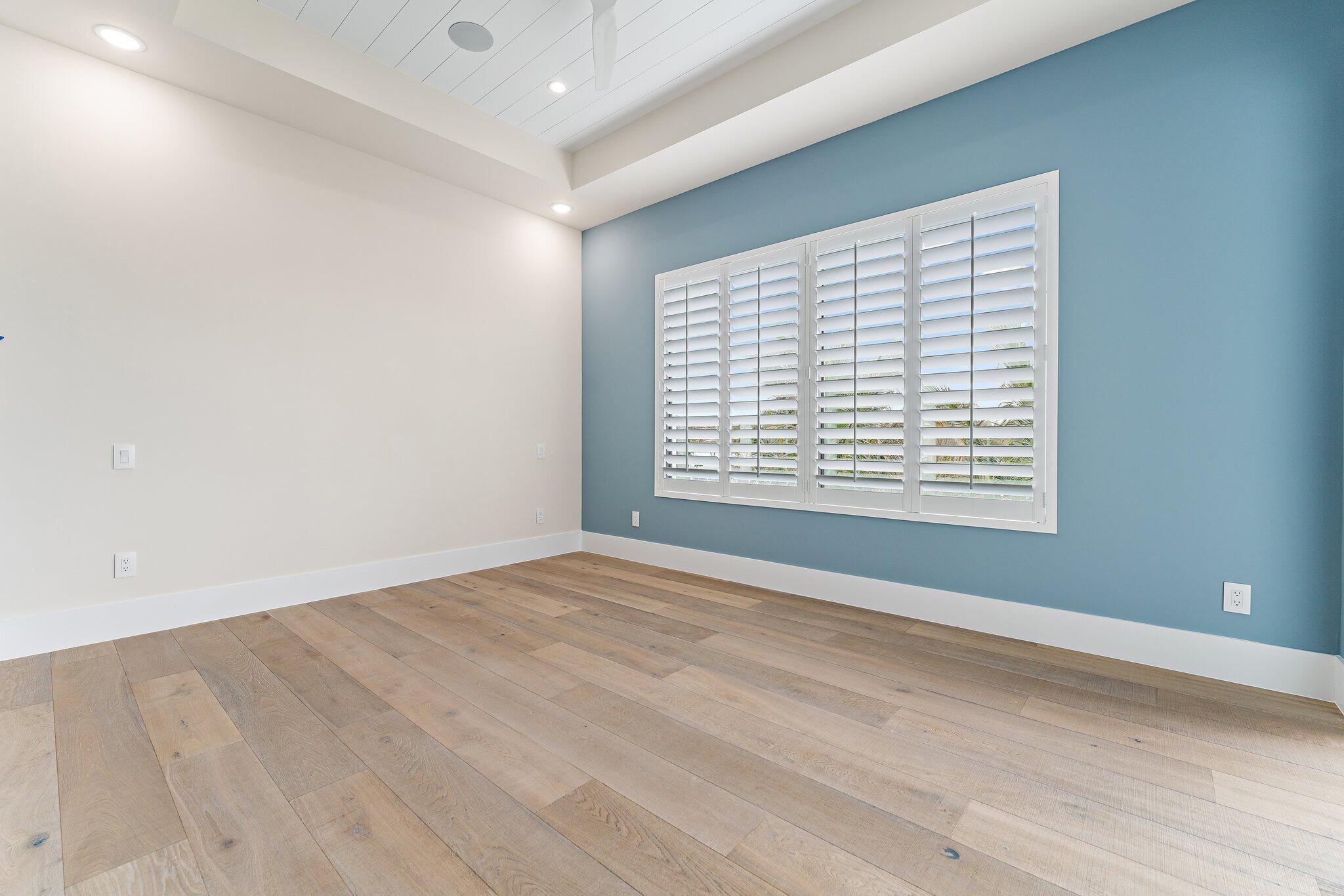 24 Leeward Tequesta, FL 33469