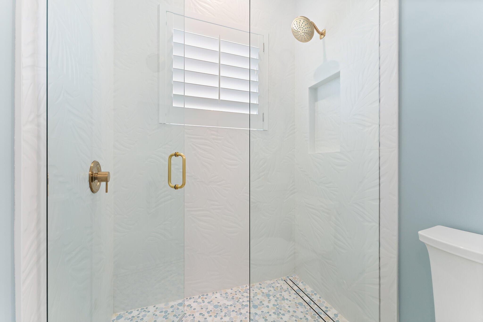 24 Leeward Tequesta, FL 33469