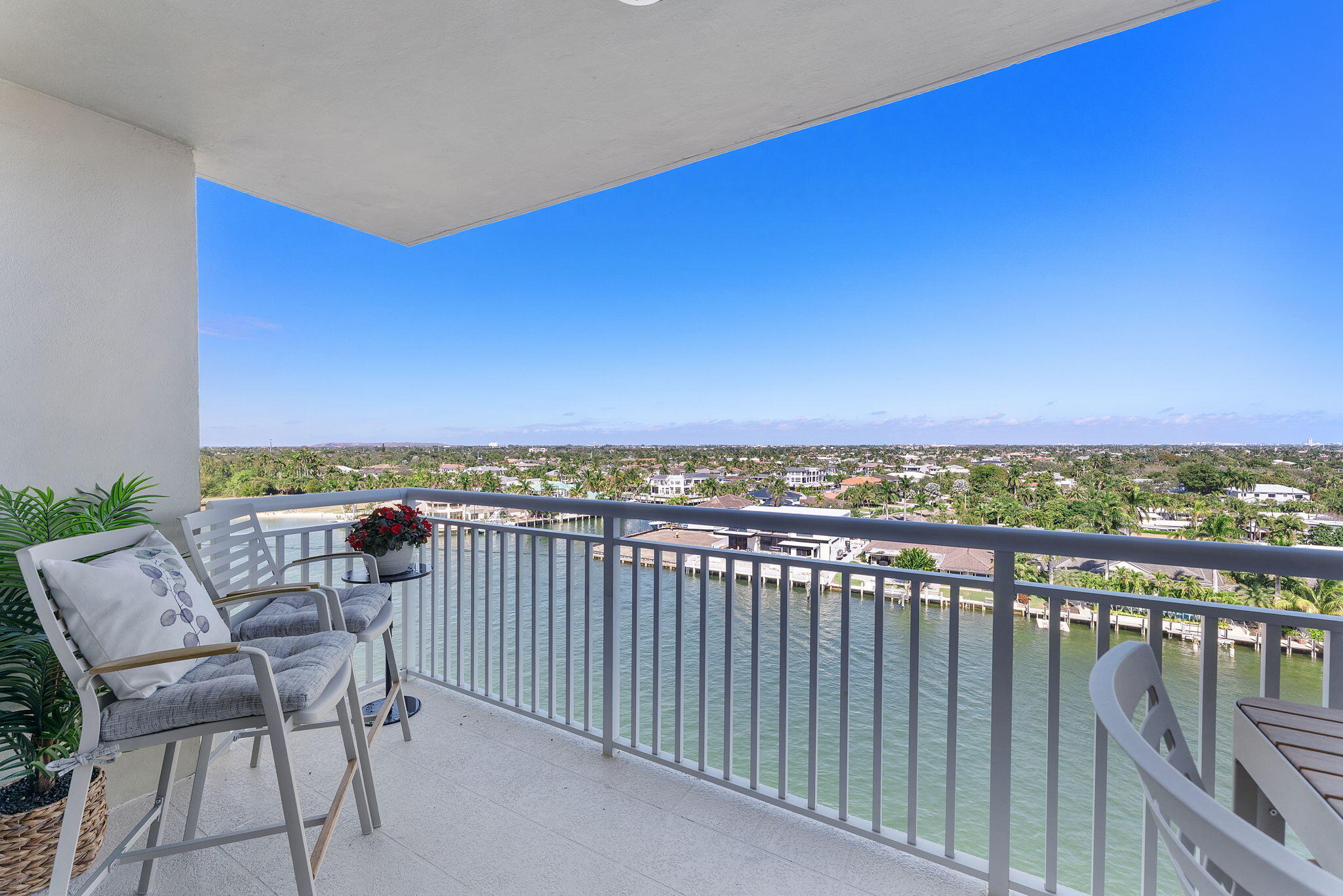 2611 N Riverside #1002 Pompano Beach, FL 33062