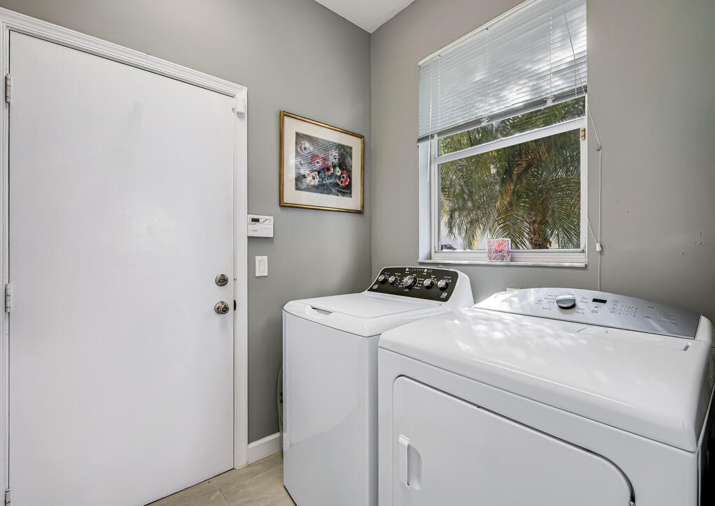 2482 Players Wellington, FL 33414